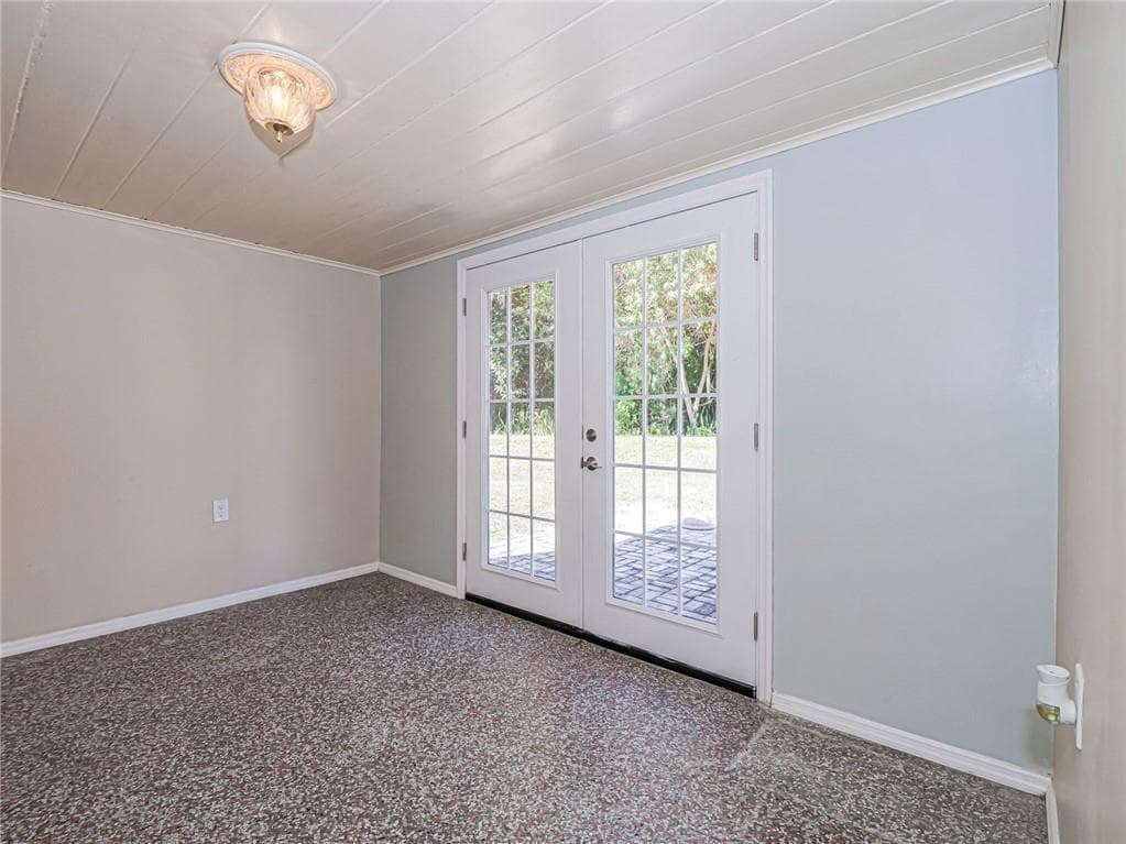 2049 50th Avenue, Vero Beach, FL 32966 — photo 13 of 31