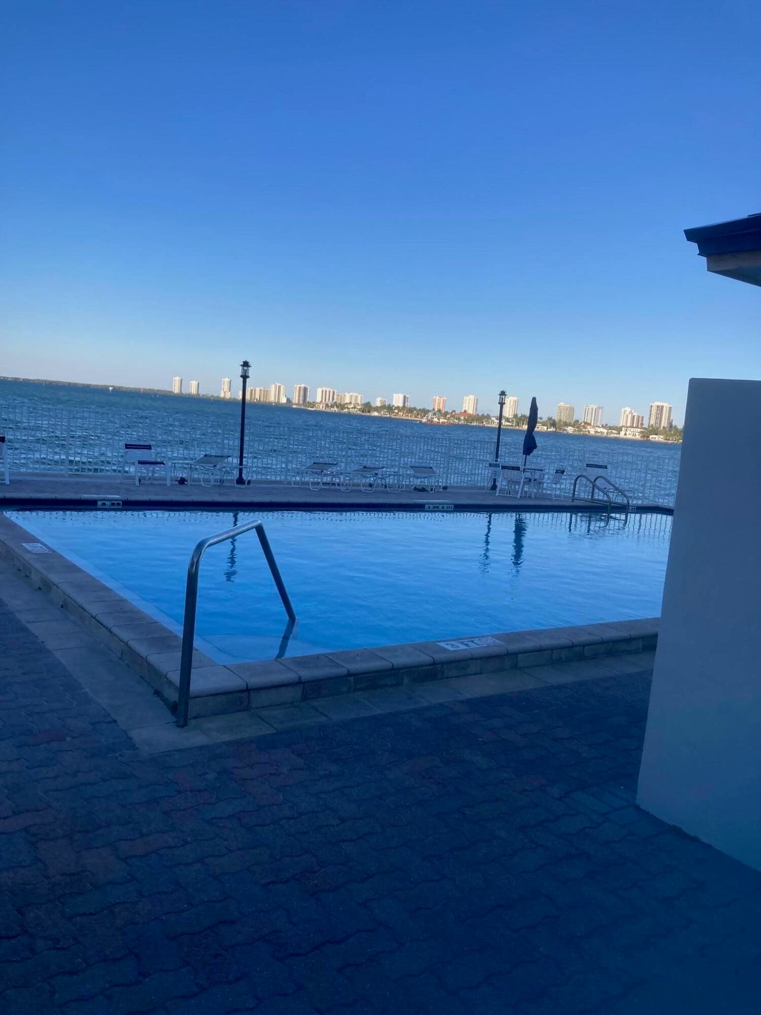 2936 Lake Shore Drive 409, Riviera Beach, FL 33404 — photo 8 of 10