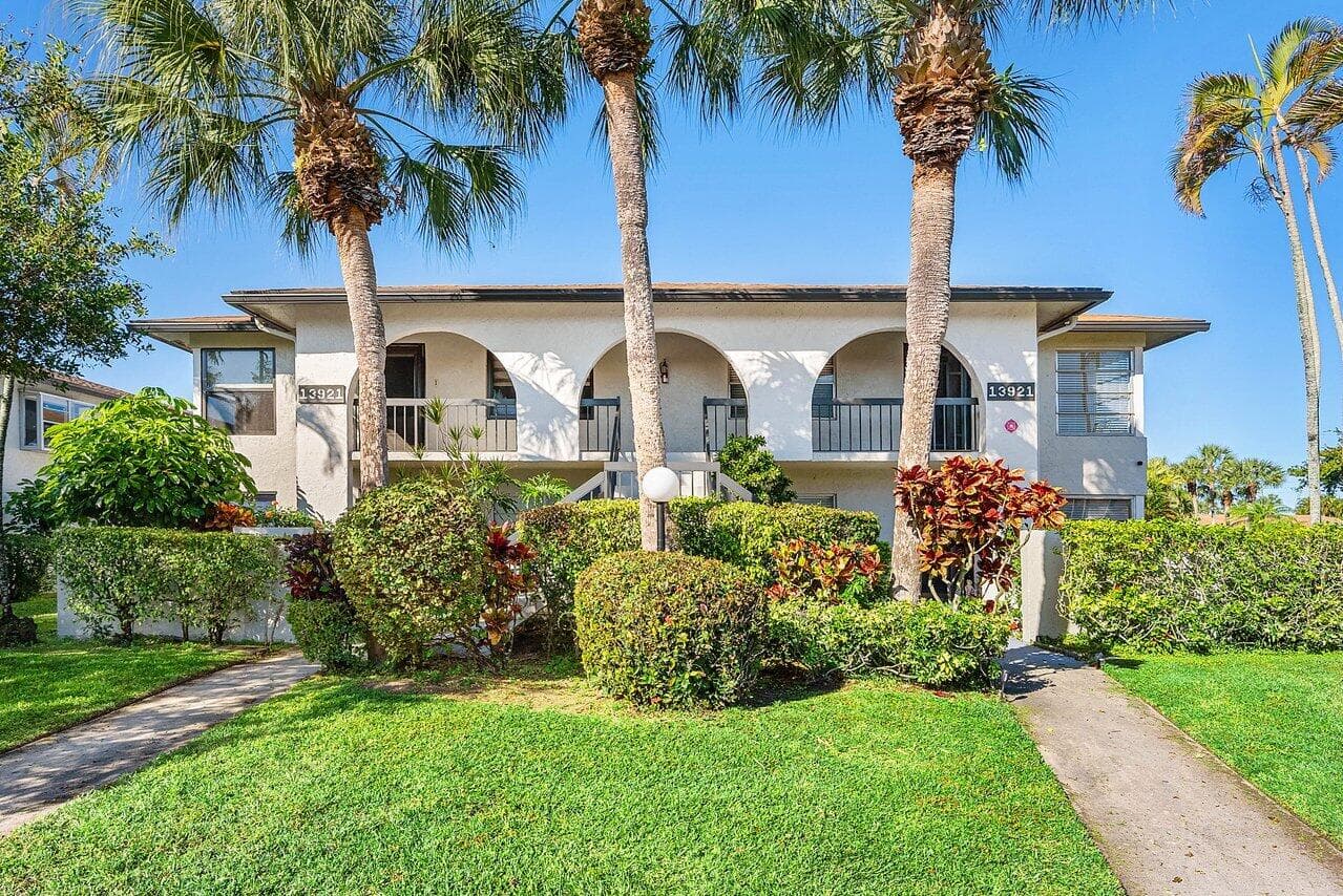 13921 Royal Palm Court B, Delray Beach, FL 33484 — photo 2 of 44