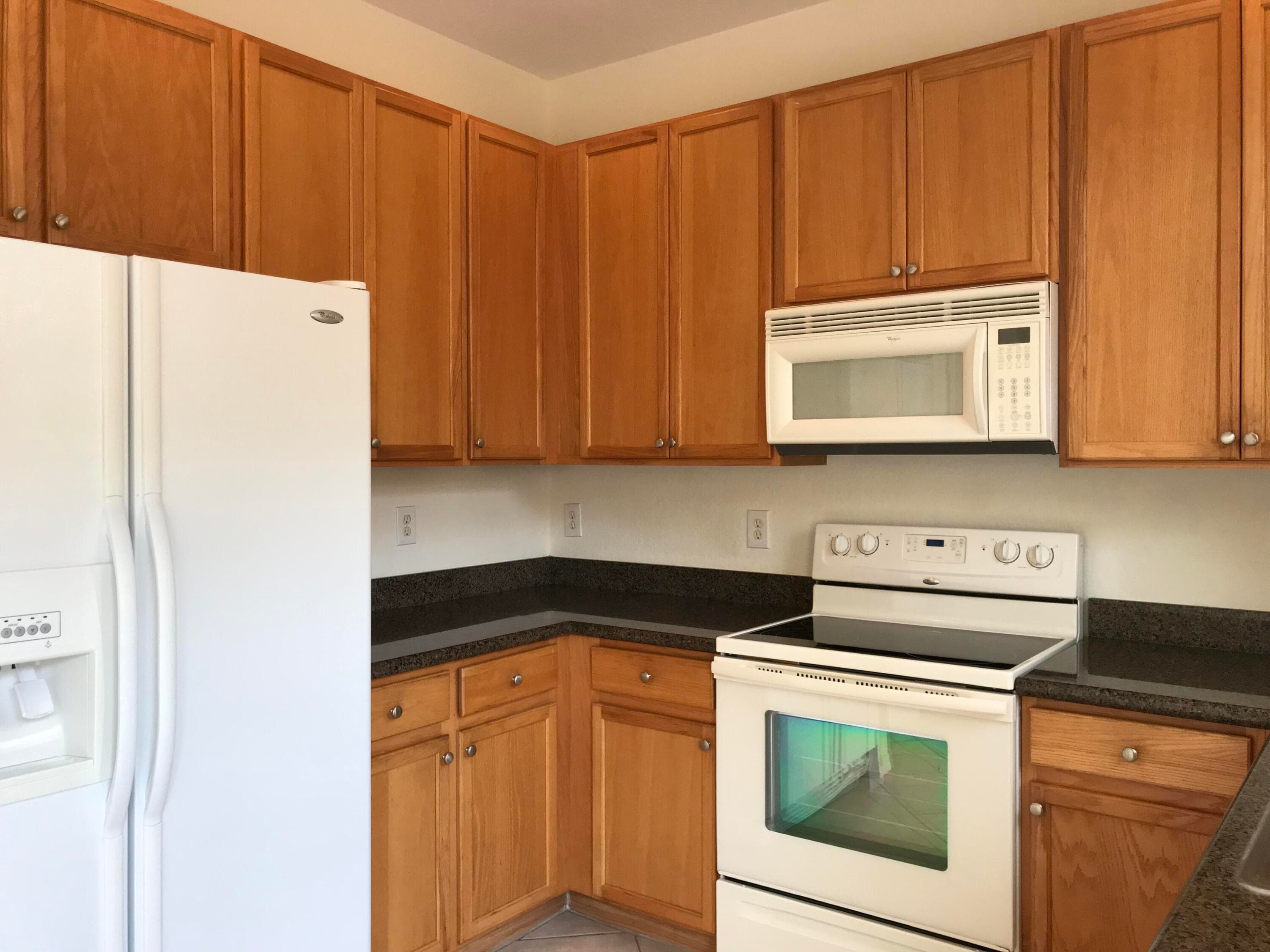 141 E Thatch Palm Circle, Jupiter, FL 33458 — photo 12 of 27