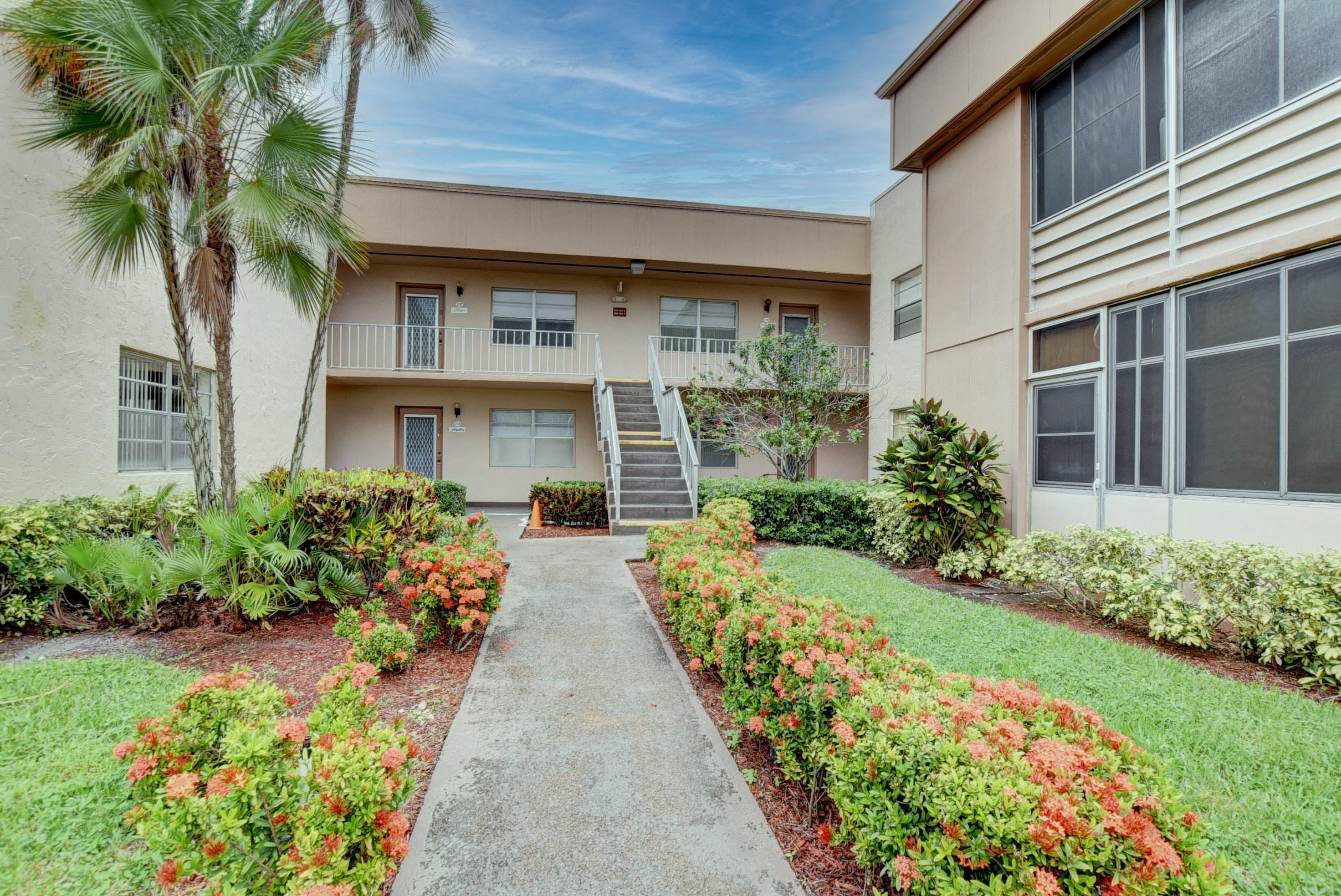 138 Flanders C, Delray Beach, FL 33484 — photo 2 of 28