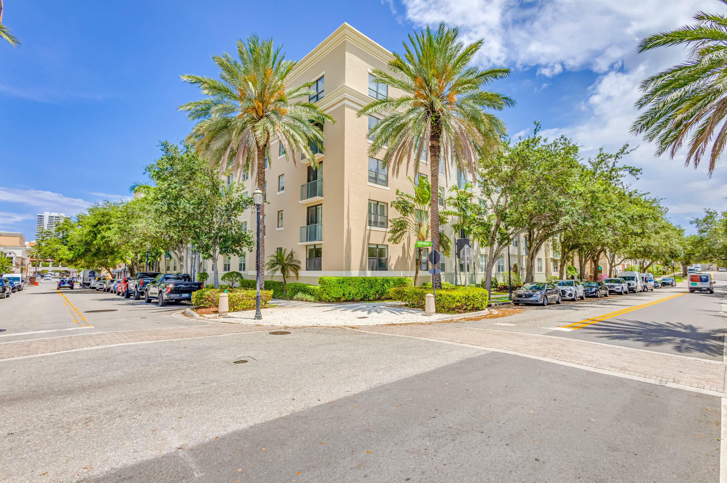 630 S Sapodilla Avenue 112, West Palm Beach, FL 33401 — photo 1 of 63