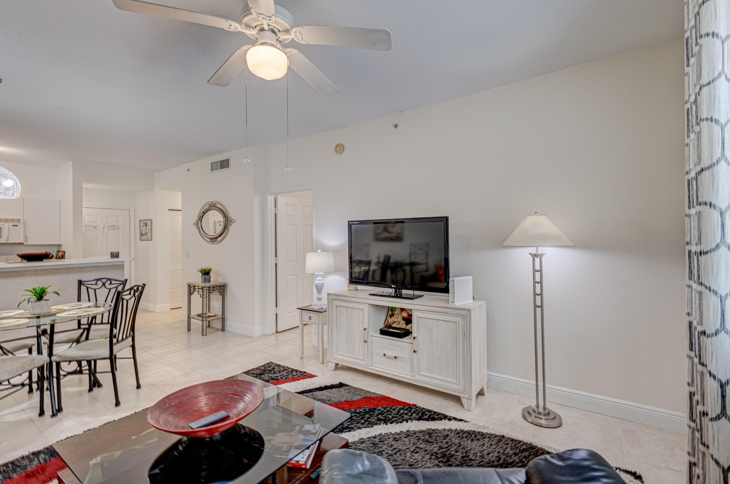630 S Sapodilla Avenue 112, West Palm Beach, FL 33401 — photo 11 of 63