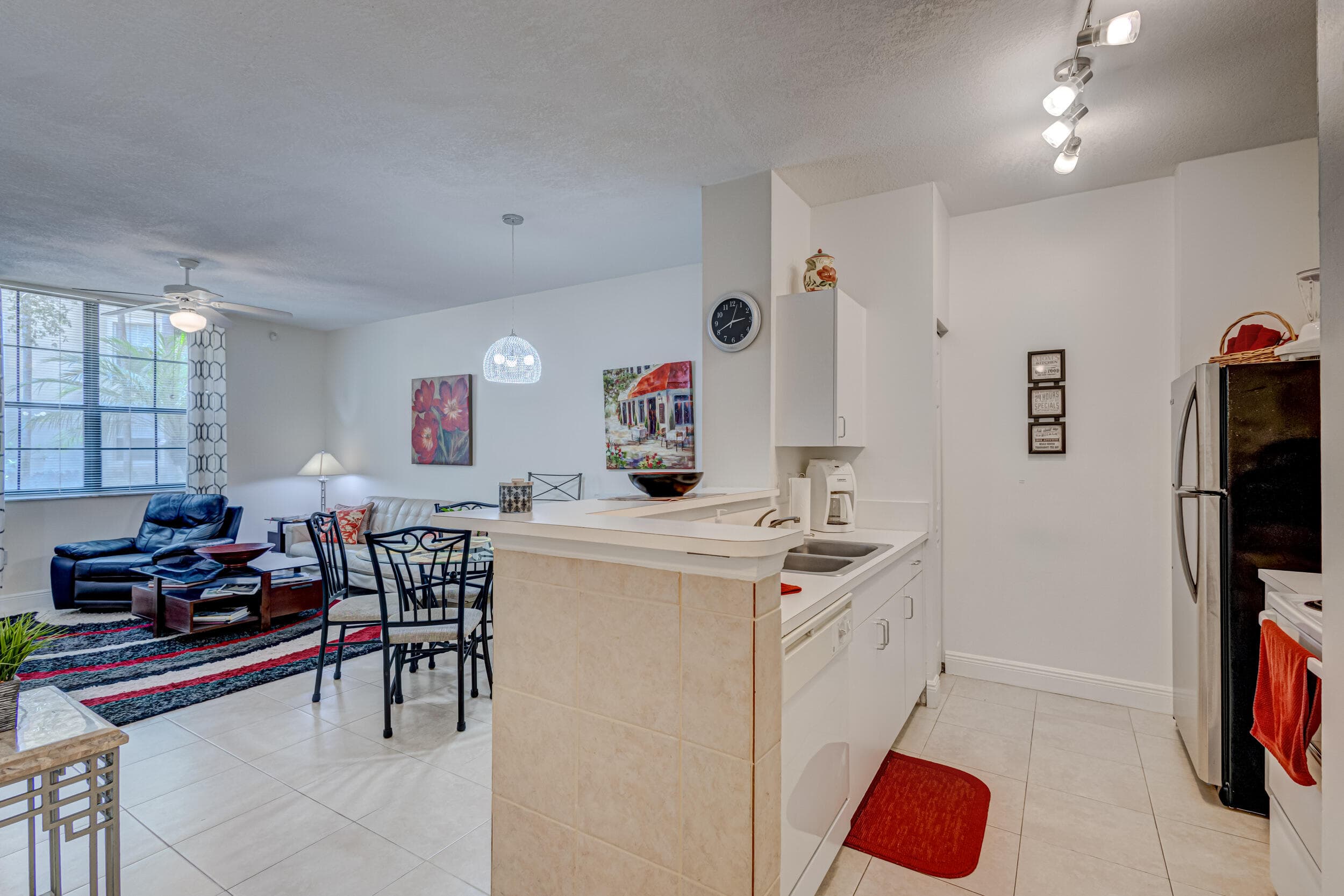 630 S Sapodilla Avenue 112, West Palm Beach, FL 33401 — photo 18 of 63