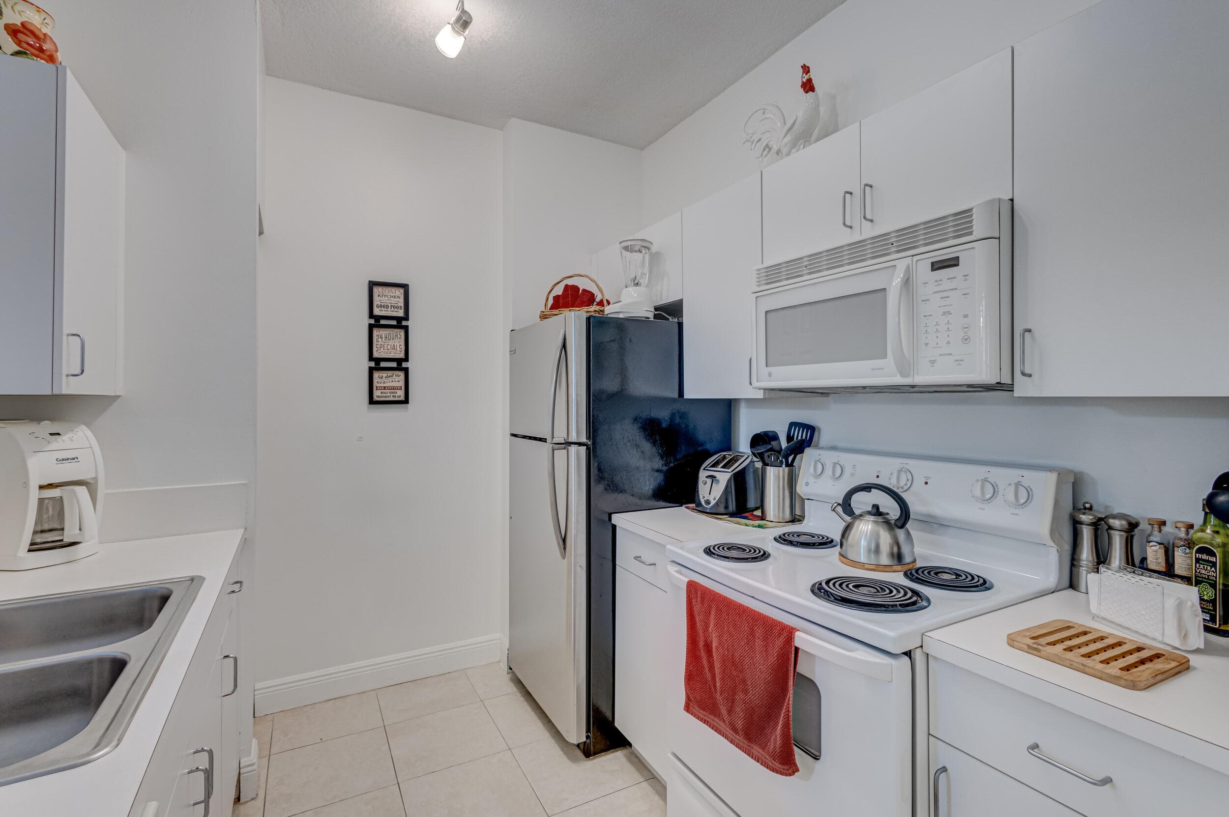 630 S Sapodilla Avenue 112, West Palm Beach, FL 33401 — photo 19 of 63