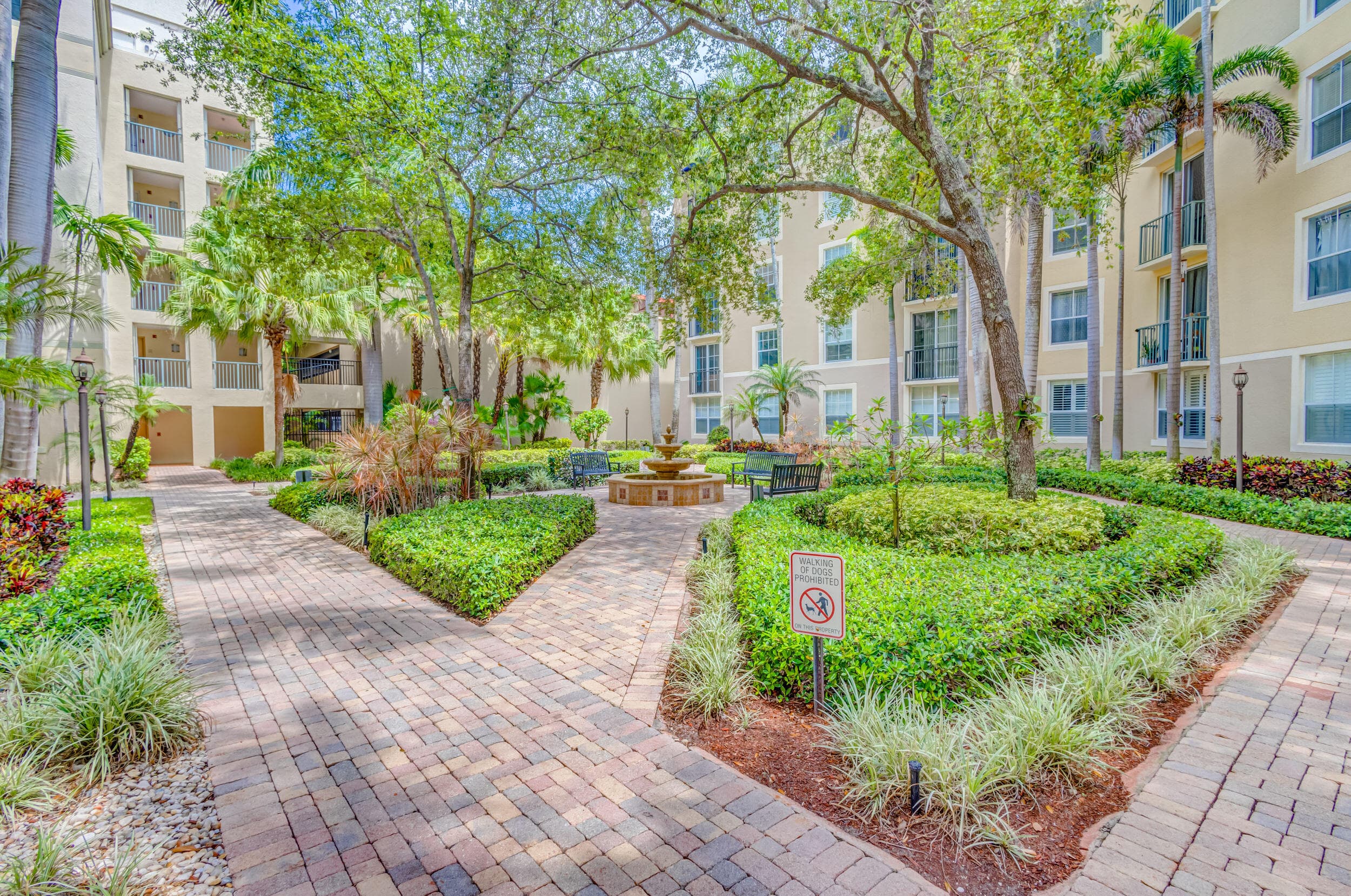 630 S Sapodilla Avenue 112, West Palm Beach, FL 33401 — photo 34 of 63