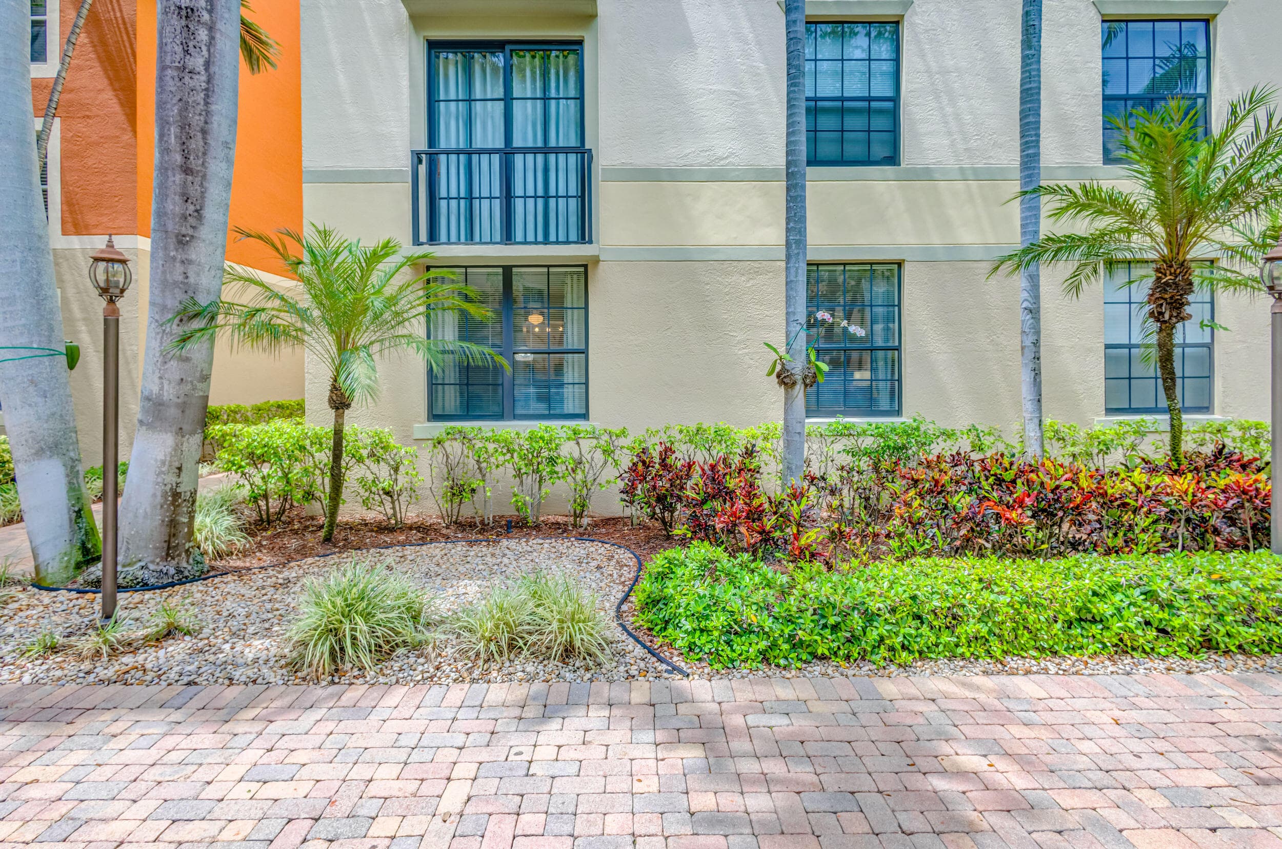 630 S Sapodilla Avenue 112, West Palm Beach, FL 33401 — photo 35 of 63