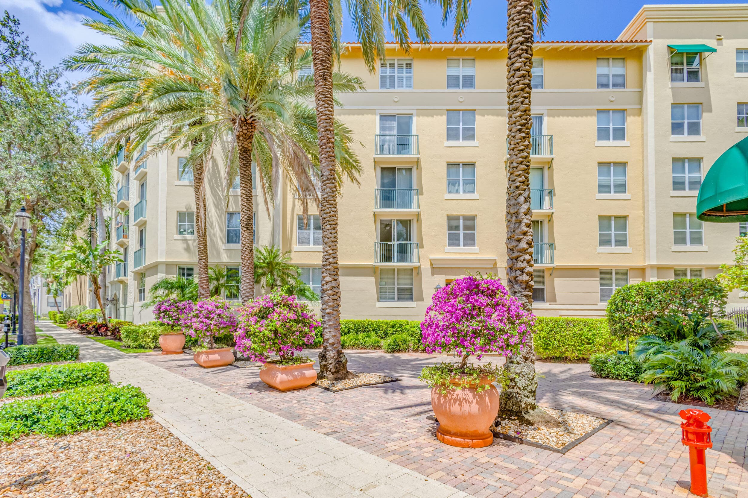 630 S Sapodilla Avenue 112, West Palm Beach, FL 33401 — photo 52 of 63