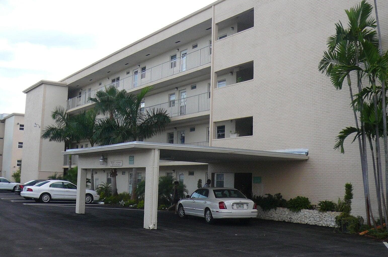 2400 NE 1st Lane 206, Boynton Beach, FL 33435 — photo