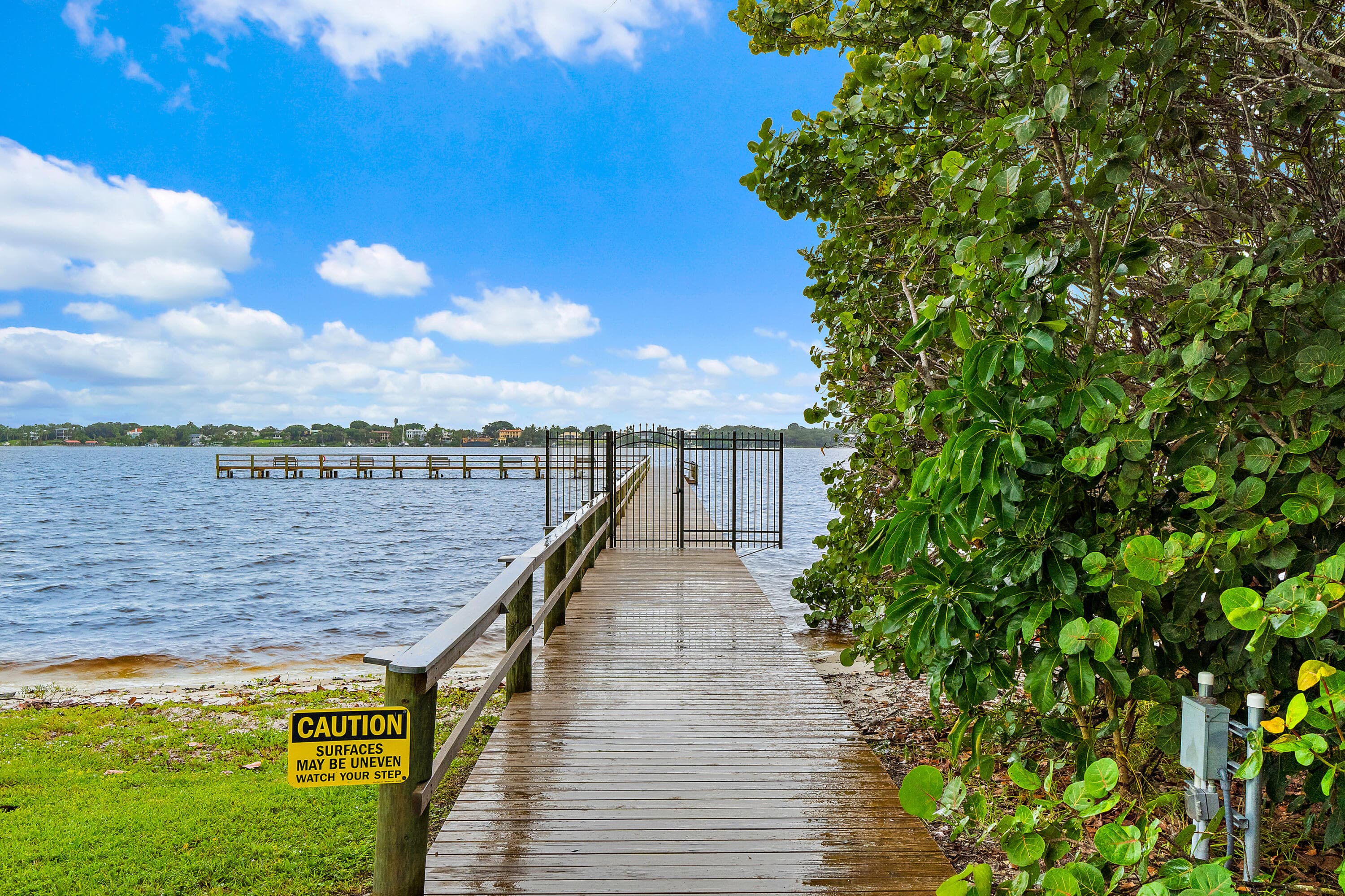1800 SE Saint Lucie Boulevard 7-201, Stuart, FL 34996 — photo 20 of 28