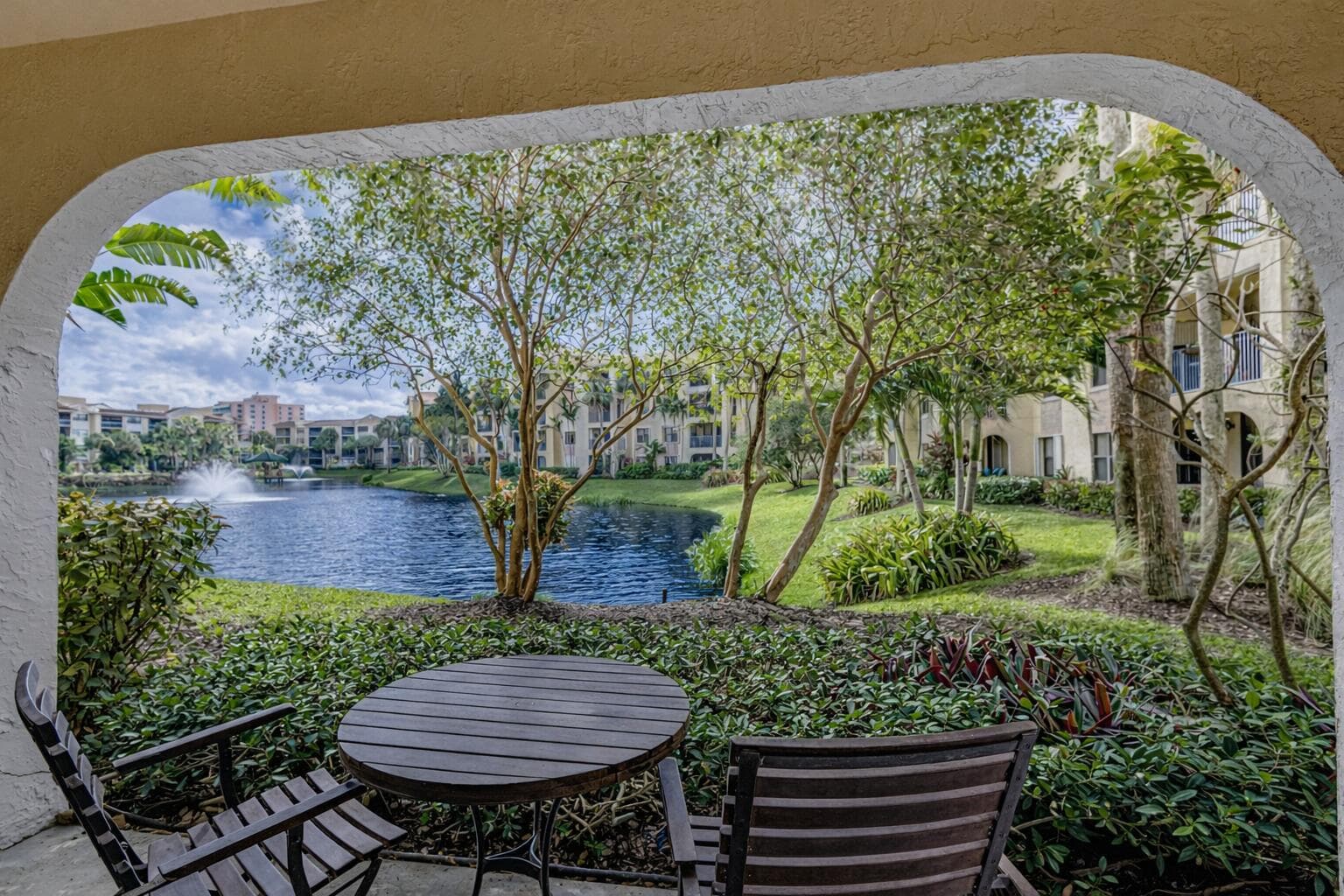 200 Uno Lago Drive 105, Juno Beach, FL 33408 — photo 2 of 41