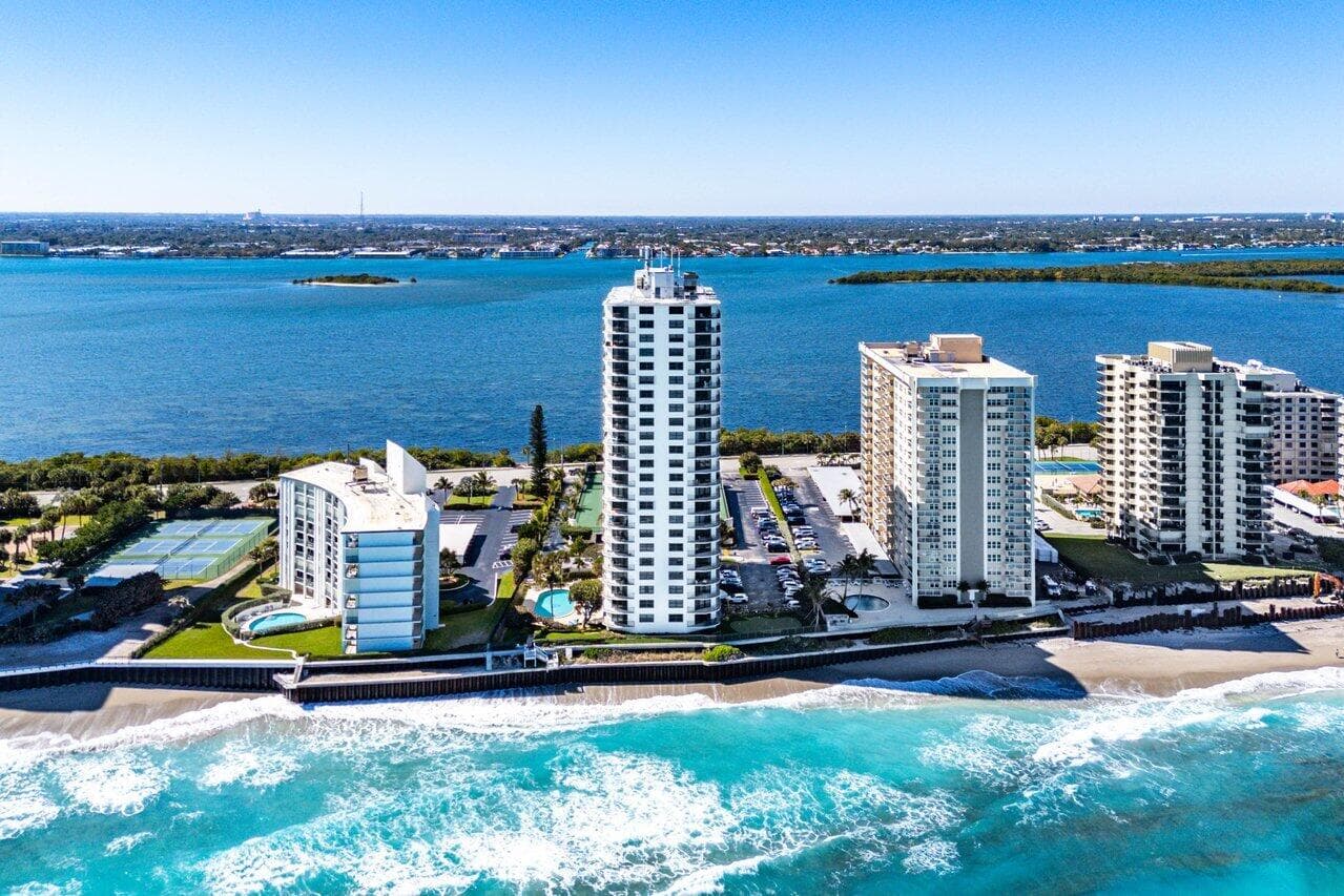 5420 N Ocean Drive 1605, Singer Island, FL 33404 — photo