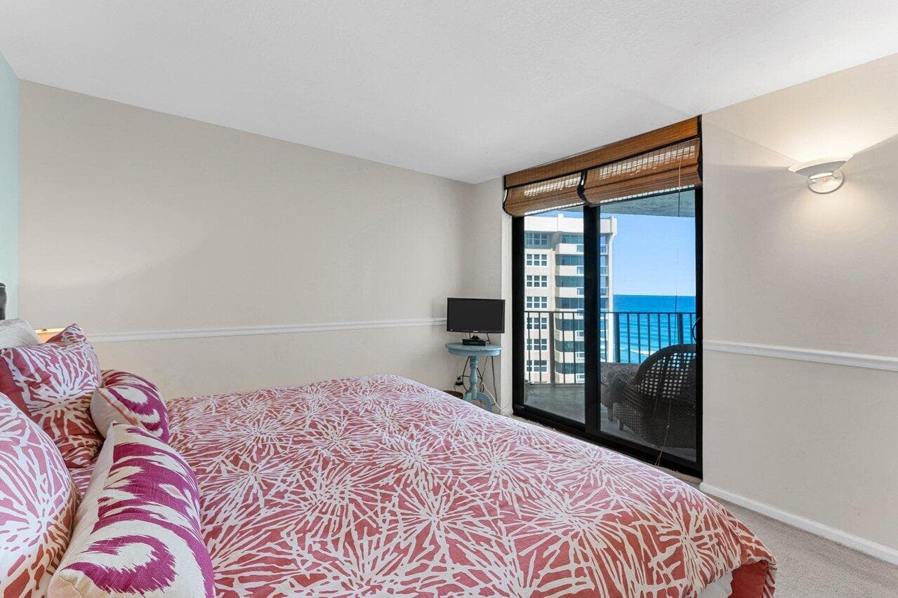 5420 N Ocean Drive 1605, Singer Island, FL 33404 — photo 36 of 55