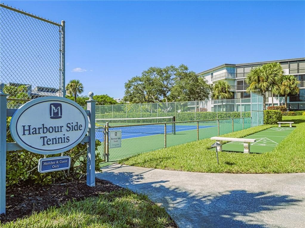 1821 Mooringline Drive 1c, Vero Beach, FL 32963 — photo 32 of 37