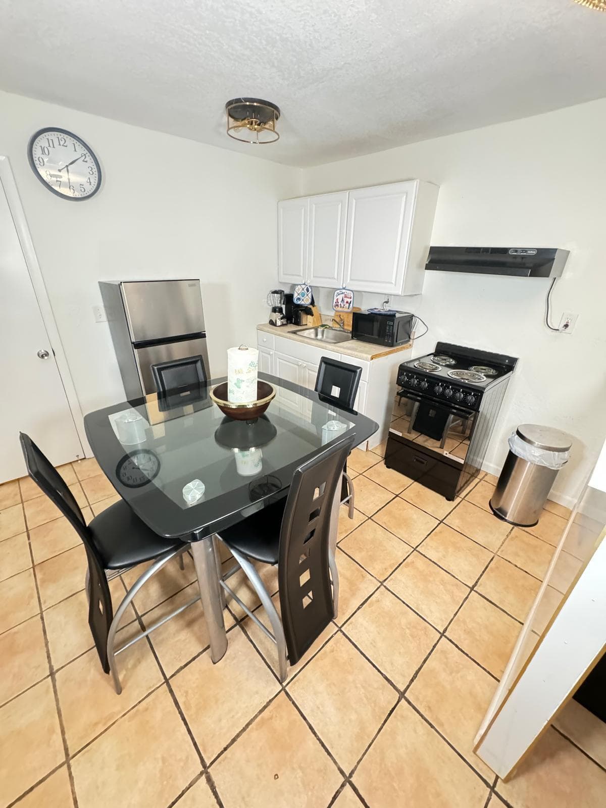 1430 N Stacy Street N 4, West Palm Beach, FL 33417 — photo 2 of 15