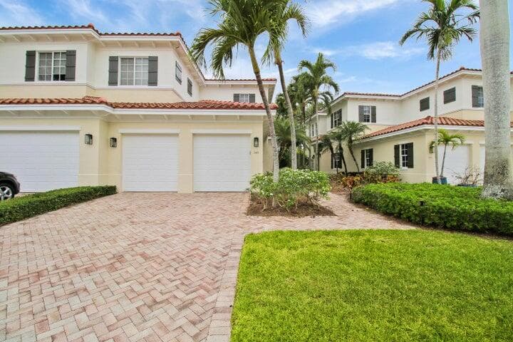 349 Chambord Terrace, Palm Beach Gardens, FL 33410 — photo 2 of 32