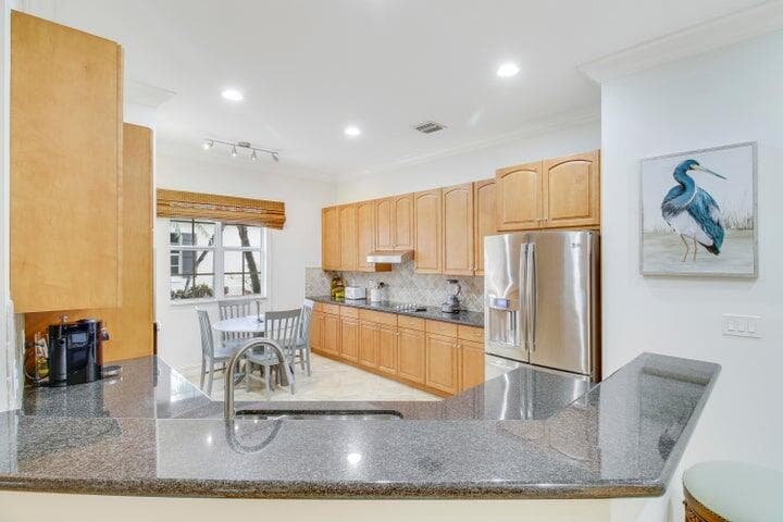 349 Chambord Terrace, Palm Beach Gardens, FL 33410 — photo 10 of 32