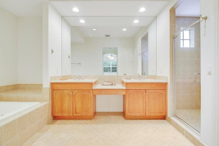 349 Chambord Terrace, Palm Beach Gardens, FL 33410 — photo 18 of 32