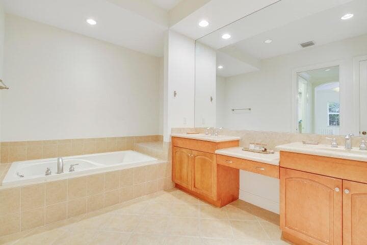349 Chambord Terrace, Palm Beach Gardens, FL 33410 — photo 19 of 32