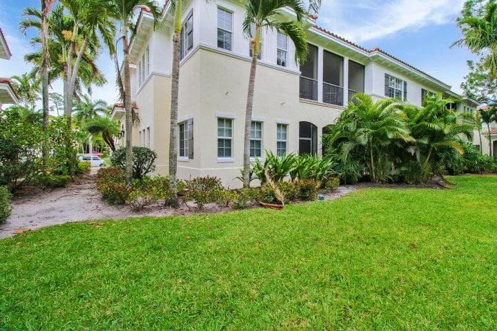 349 Chambord Terrace, Palm Beach Gardens, FL 33410 — photo 27 of 32