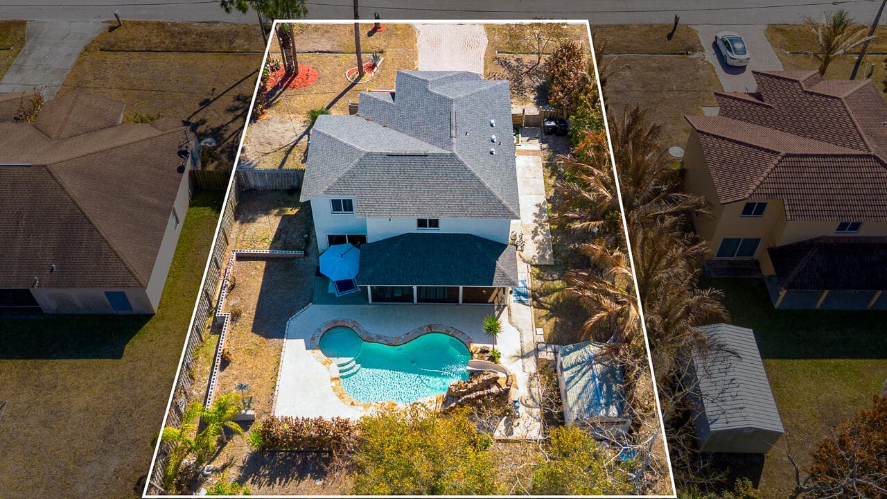 677 NW Marion Avenue, Port St. Lucie, FL 34983 — photo 3 of 35