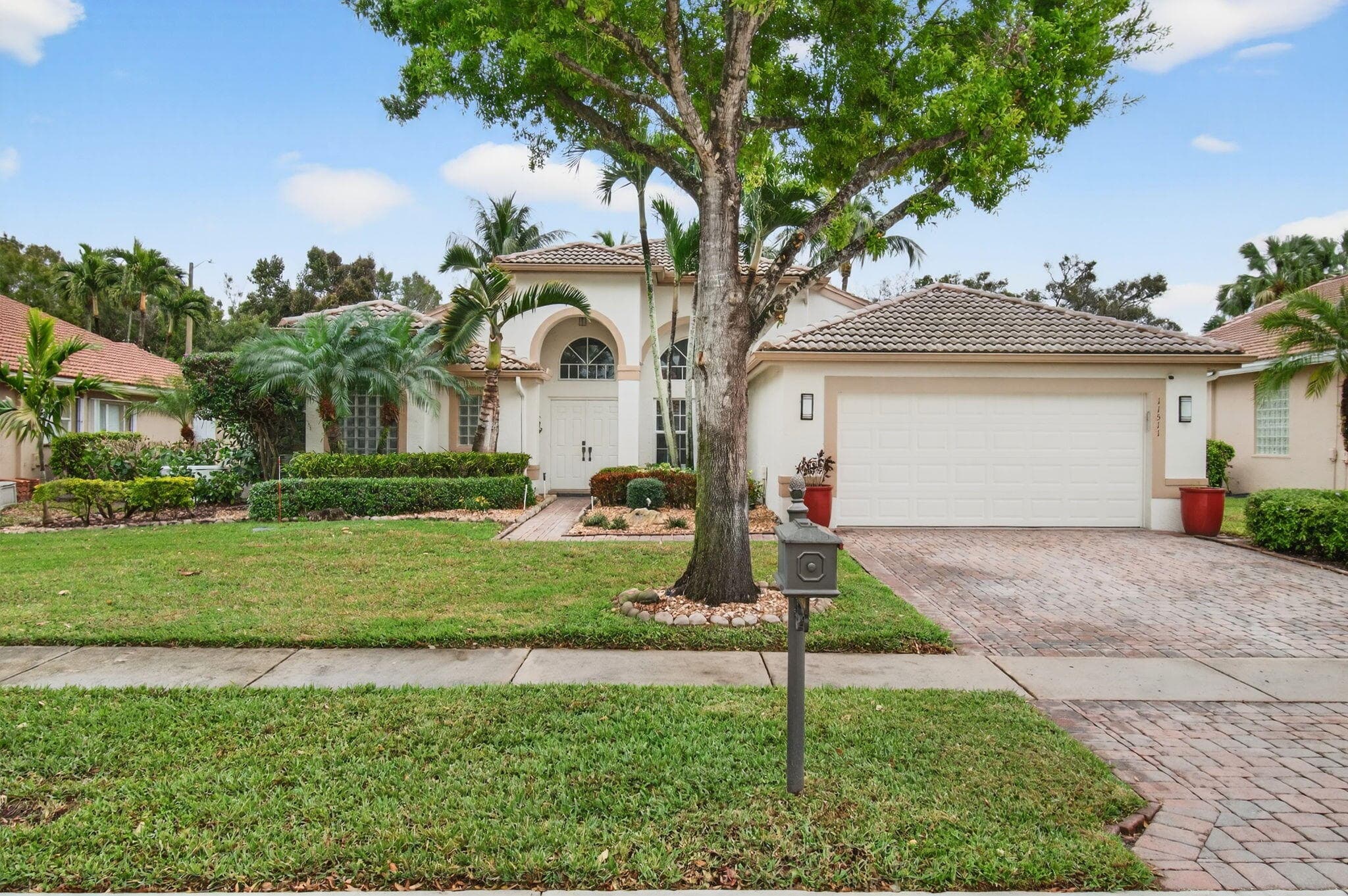 11511 Pamplona Boulevard, Boynton Beach, FL 33437 — photo 3 of 100