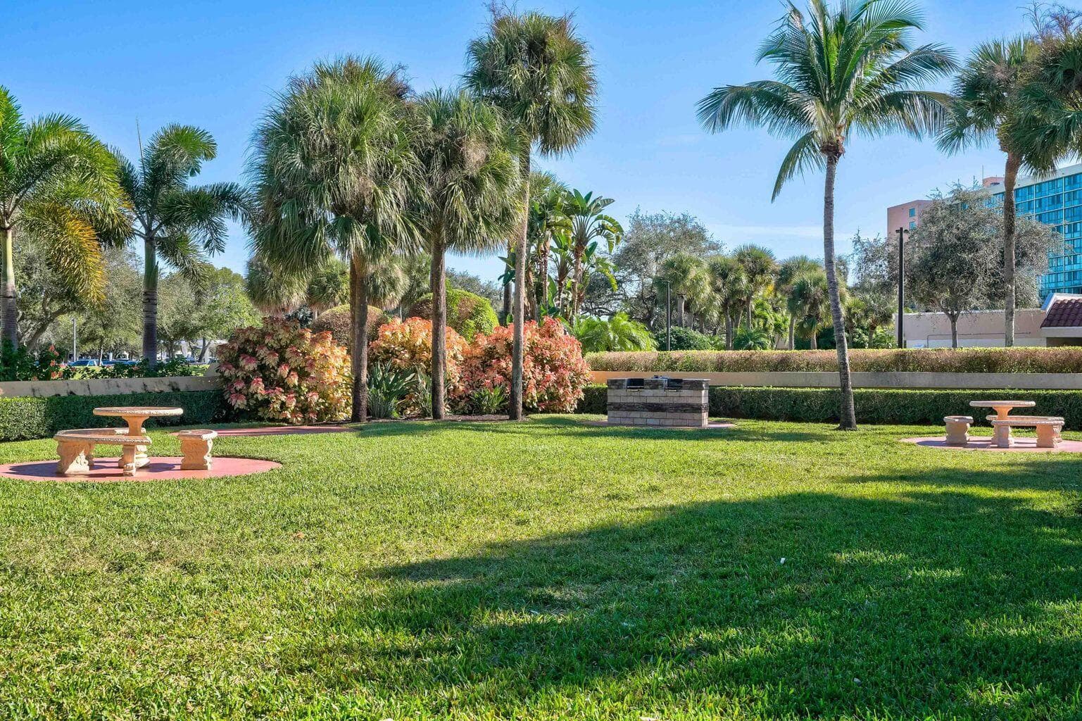 300 Uno Lago Drive 305, Juno Beach, FL 33408 — photo 34 of 34