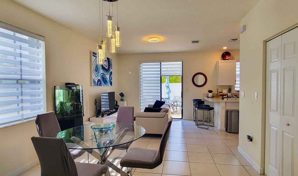 10902 W 33rd Way, Hialeah, FL 33018 — photo 17 of 121