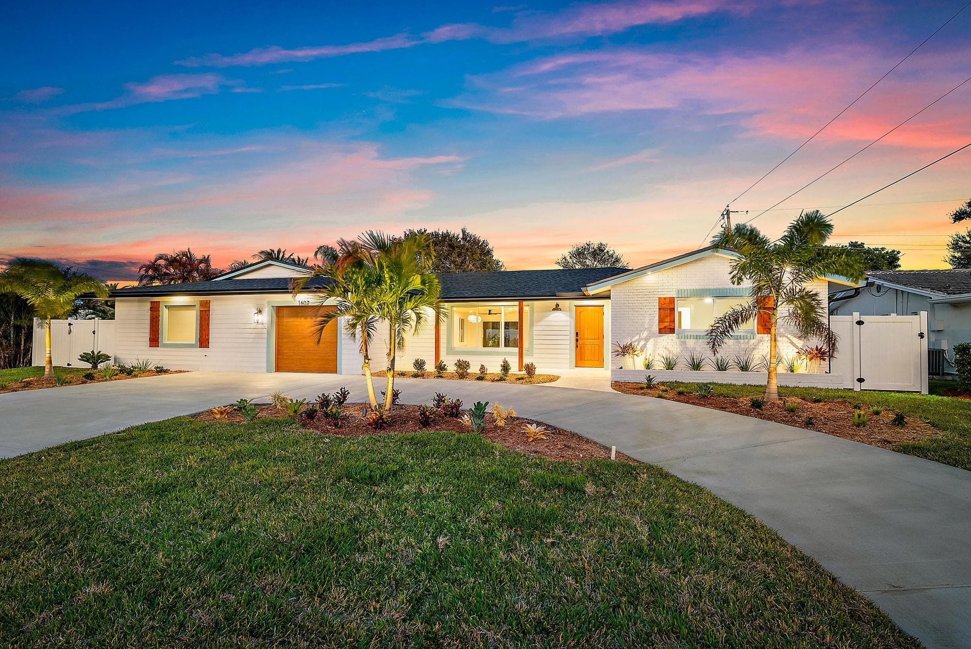 1607 Seabrook Road, Jupiter, FL 33469 — photo 1 of 62