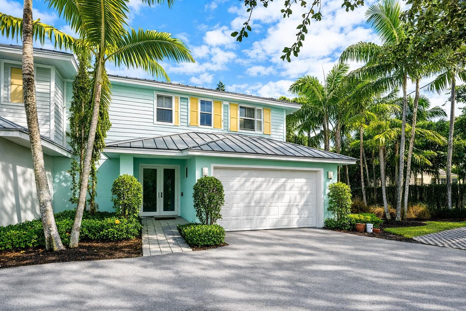612 SW 15th Street, Fort Lauderdale, FL 33315 — photo 1 of 23
