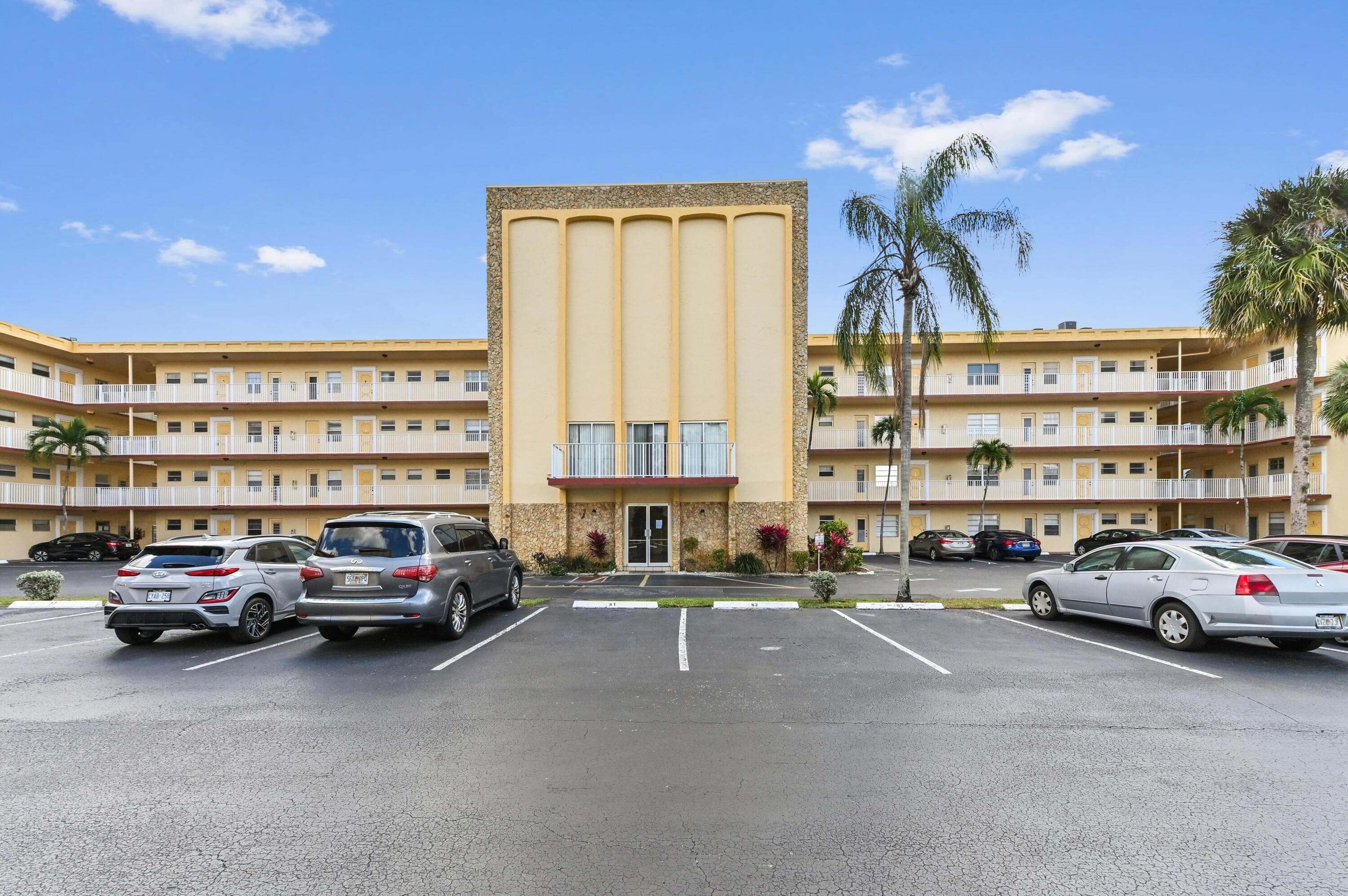 3940 NW 42nd Avenue 116, Lauderdale Lakes, FL 33319 — photo 1 of 24