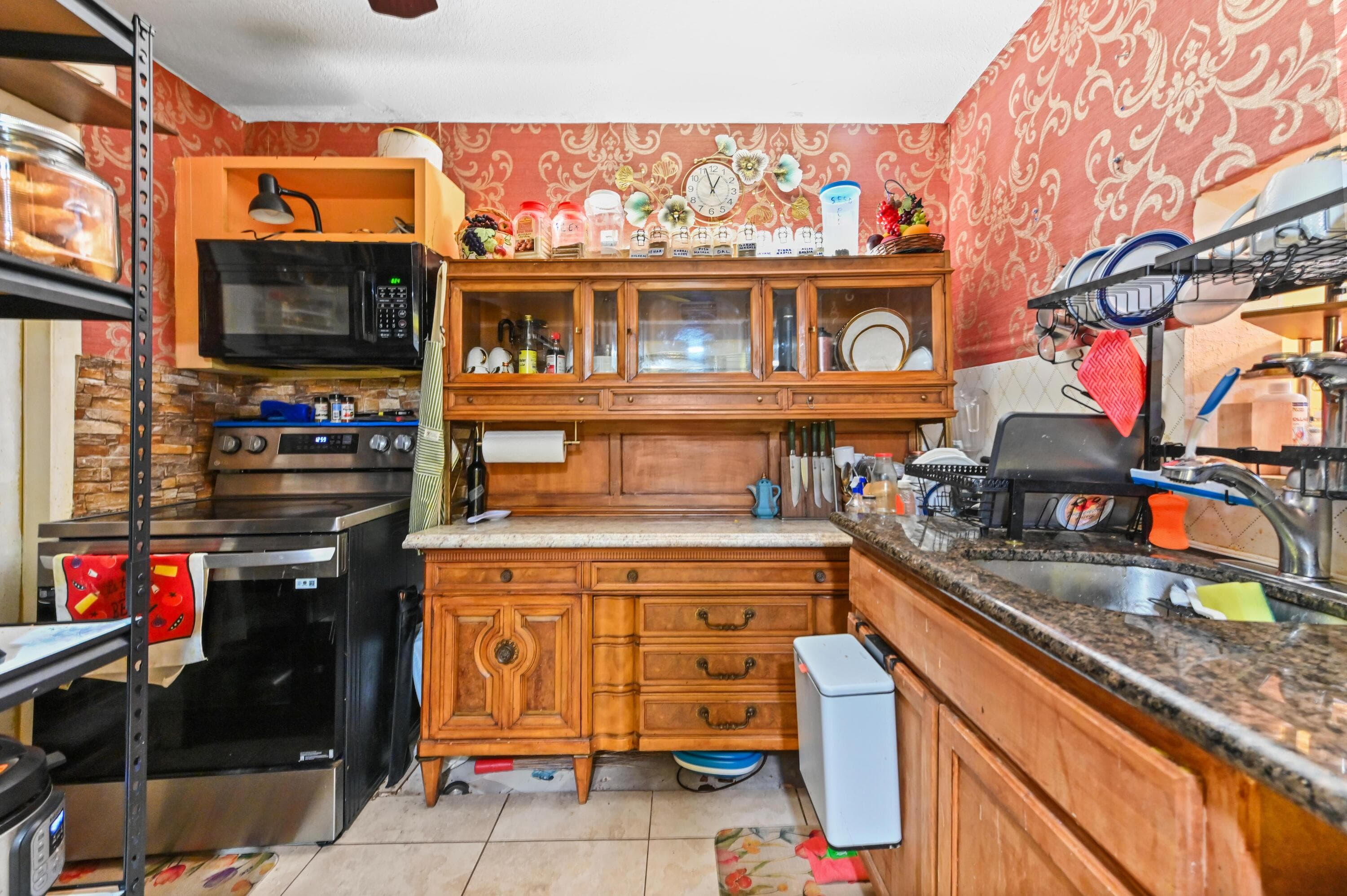 3940 NW 42nd Avenue 116, Lauderdale Lakes, FL 33319 — photo 10 of 24