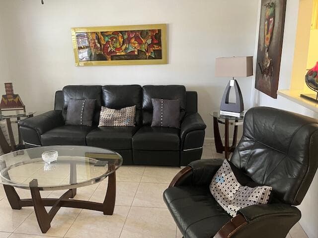 300 Windsor M, West Palm Beach, FL 33417 — photo 2 of 15