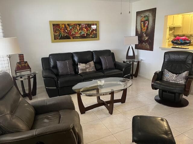 300 Windsor M, West Palm Beach, FL 33417 — photo 1 of 15