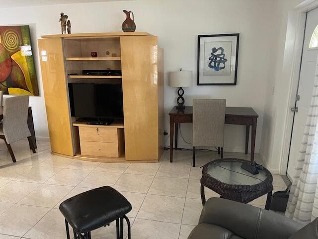 300 Windsor M, West Palm Beach, FL 33417 — photo 4 of 15