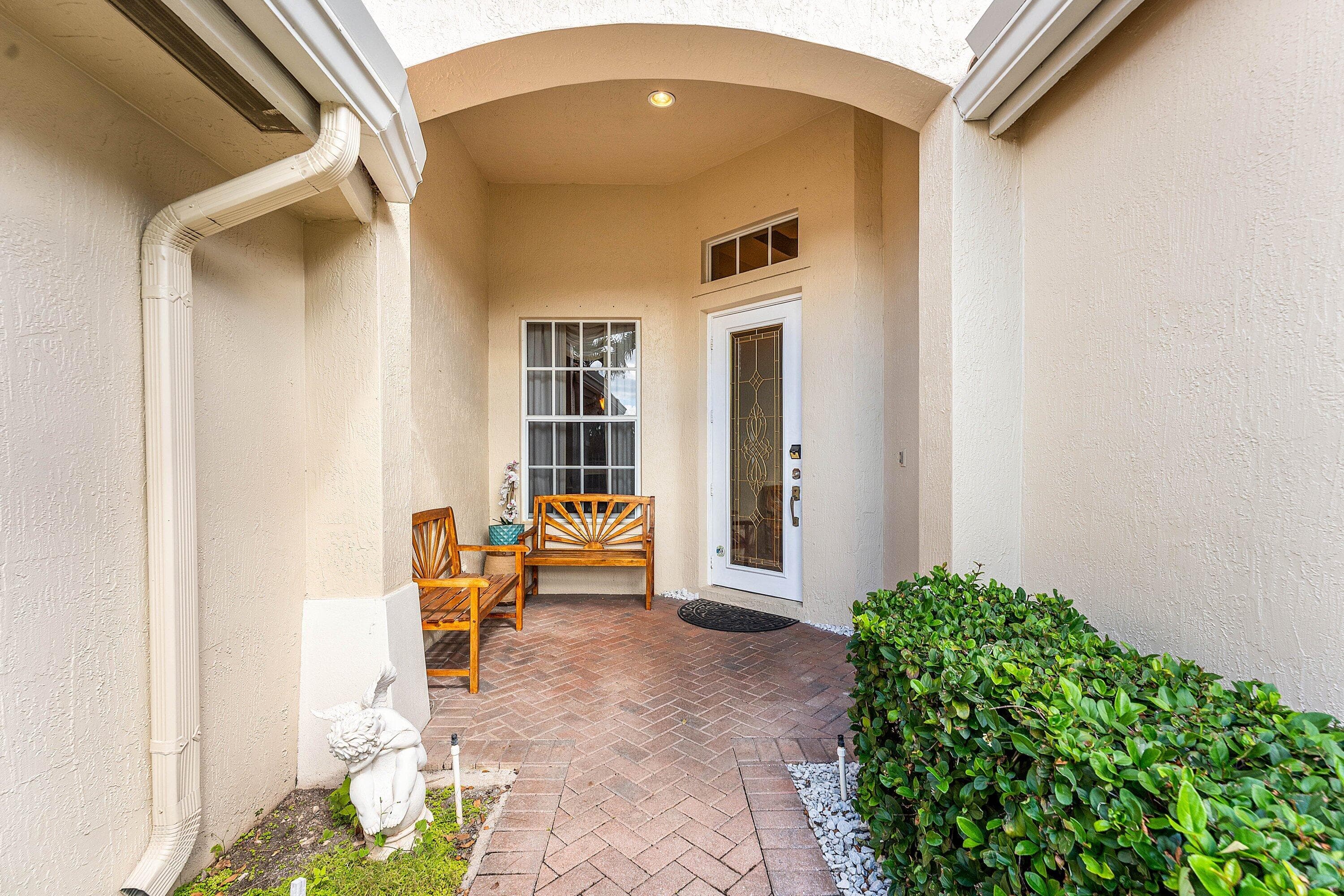 6529 Jog Estates Lane, Boynton Beach, FL 33437 — photo 4 of 54