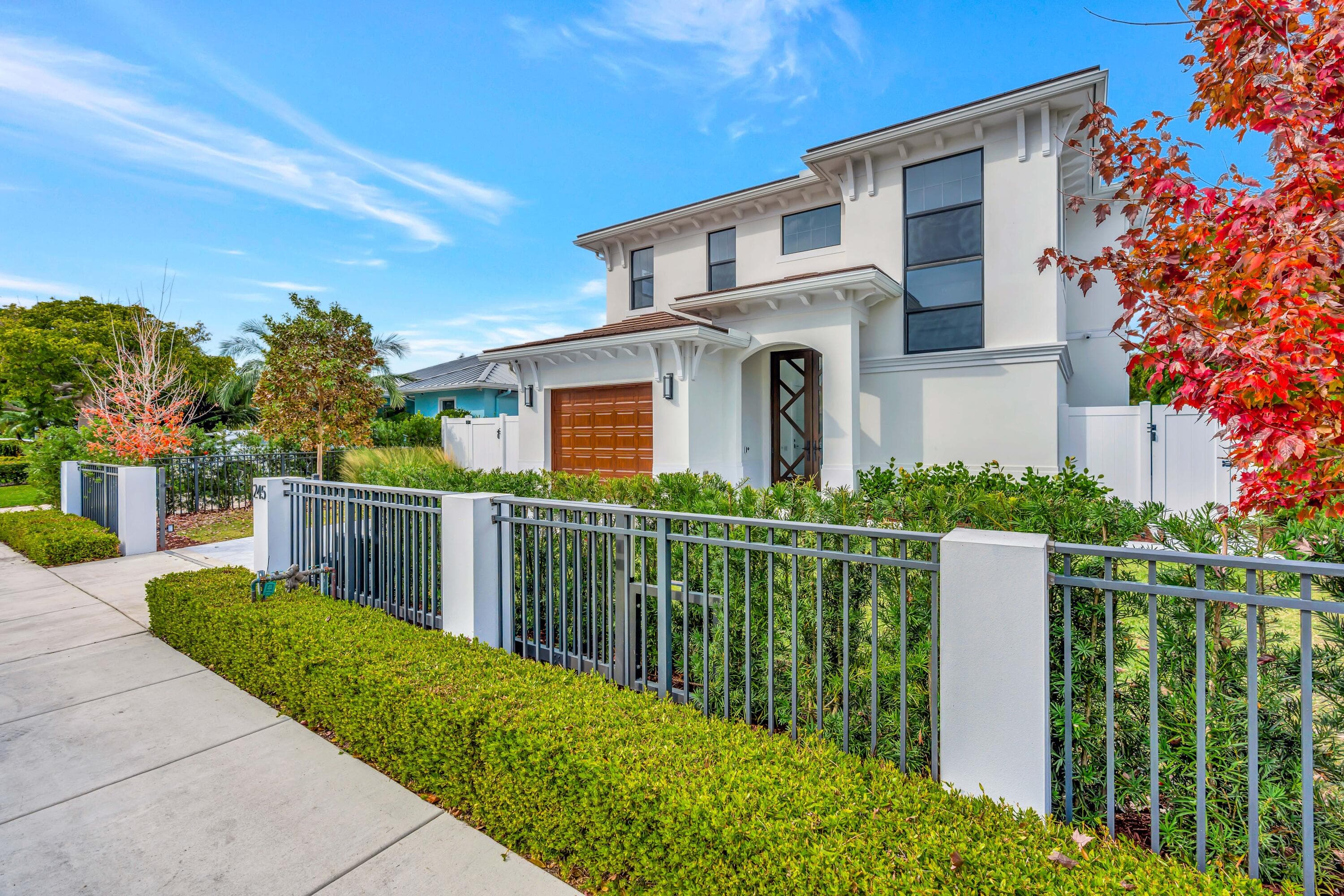 245 Alhambra Place, West Palm Beach, FL 33405 — photo 3 of 46