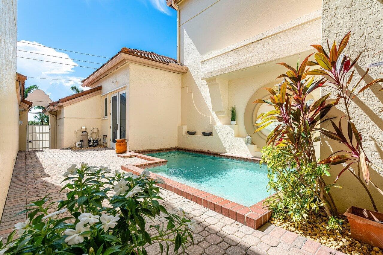 4517 S Ocean Boulevard, Highland Beach, FL 33487 — photo 6 of 57