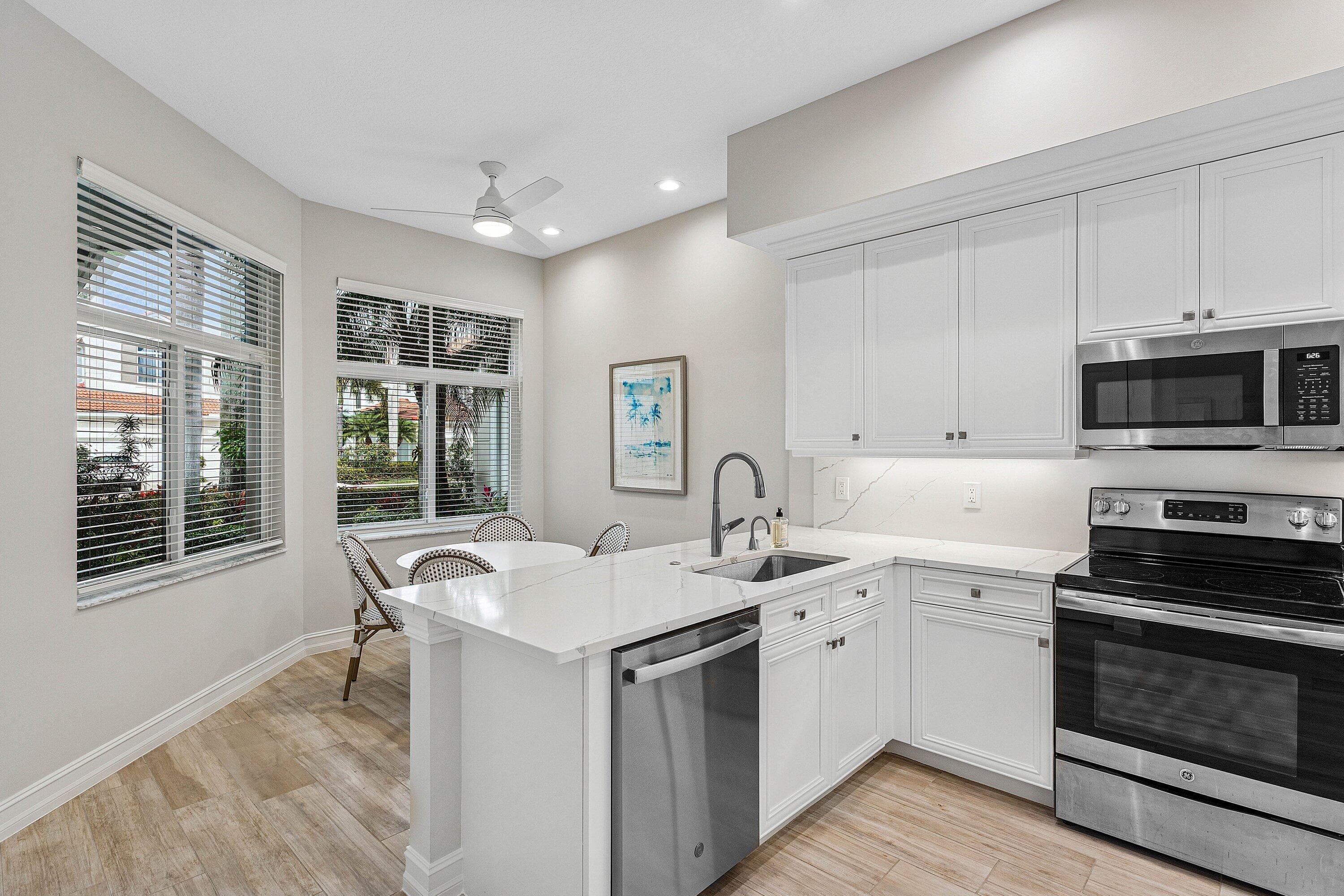 106 Palm Bay Drive B, Palm Beach Gardens, FL 33418 — photo 3 of 71