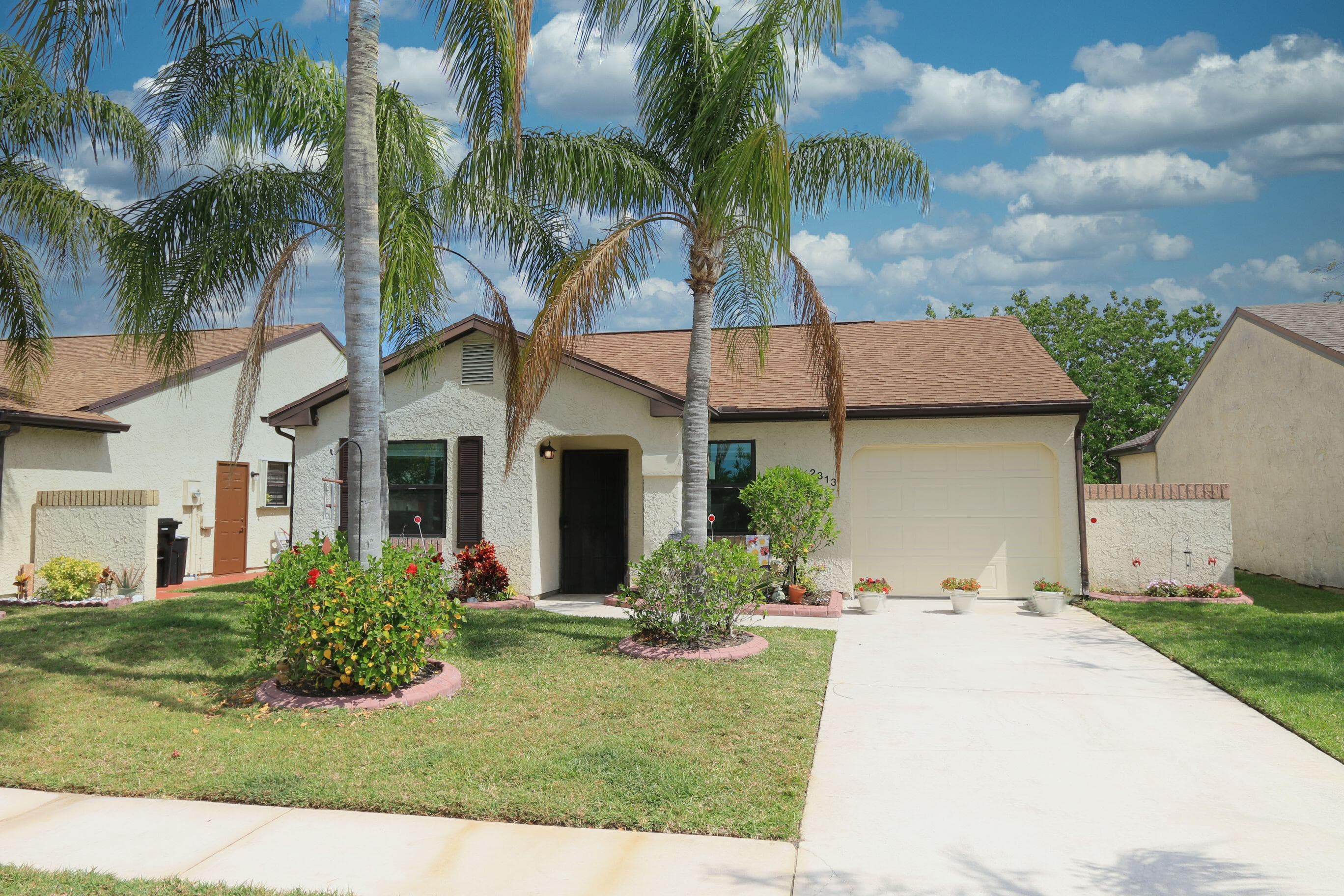 2313 SE Breckenridge Circle, Port St. Lucie, FL 34952 — photo 1 of 29
