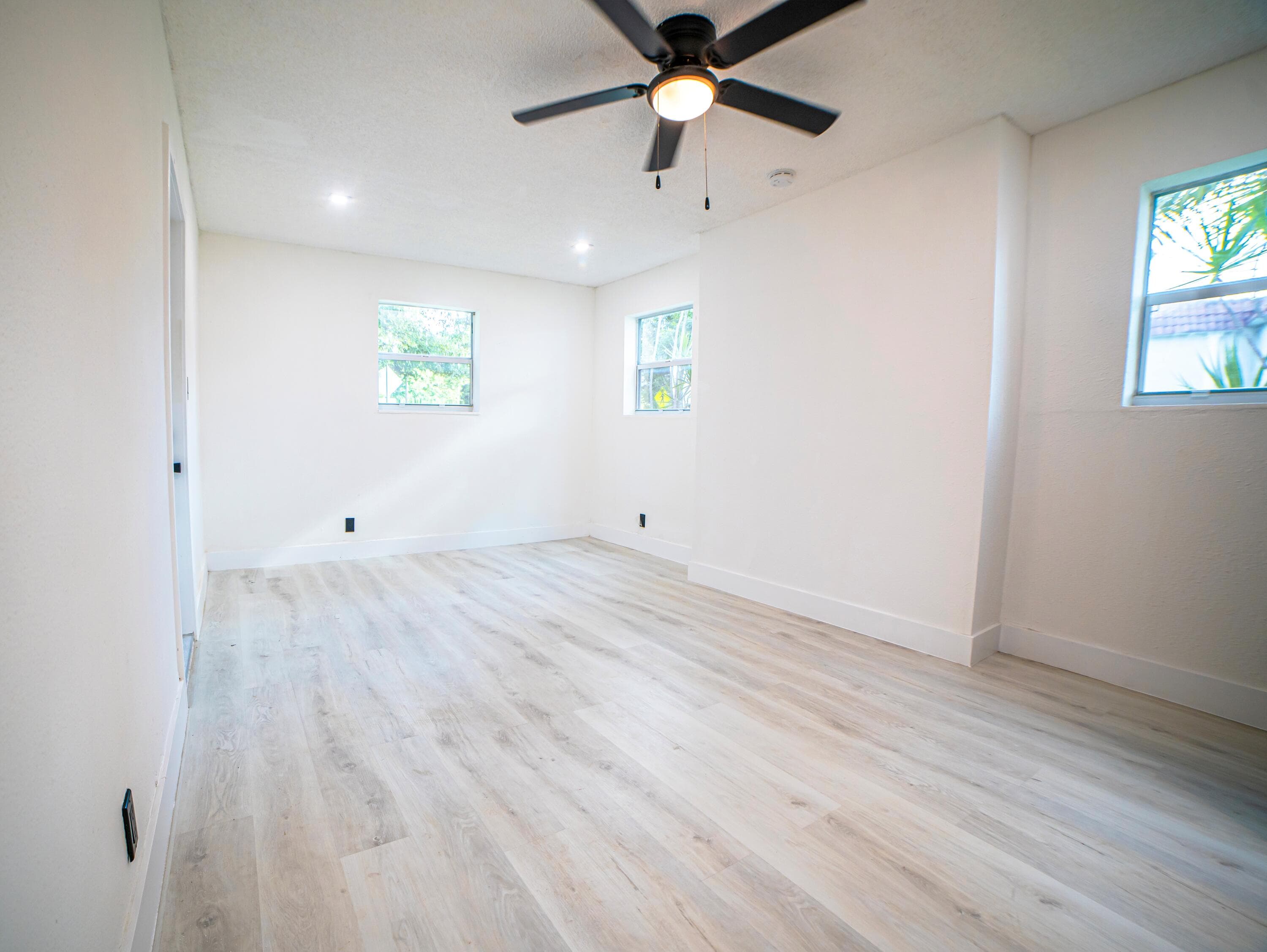 412 Columbus Parkway 2, Hollywood, FL 33021 — photo 7 of 12