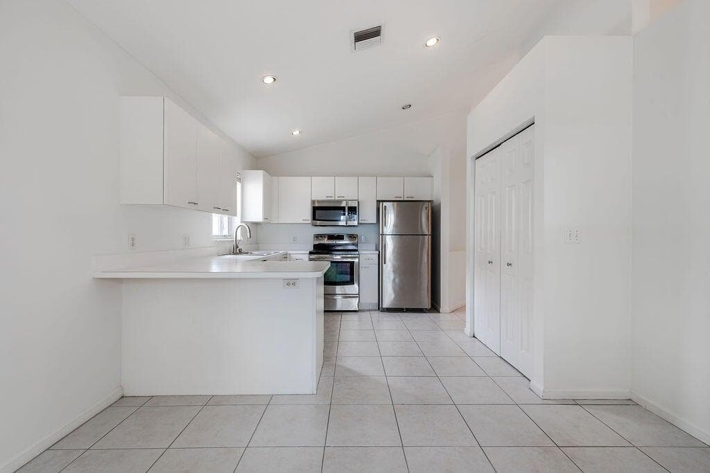 1975 Oak Berry Circle, Wellington, FL 33414 — photo 9 of 39