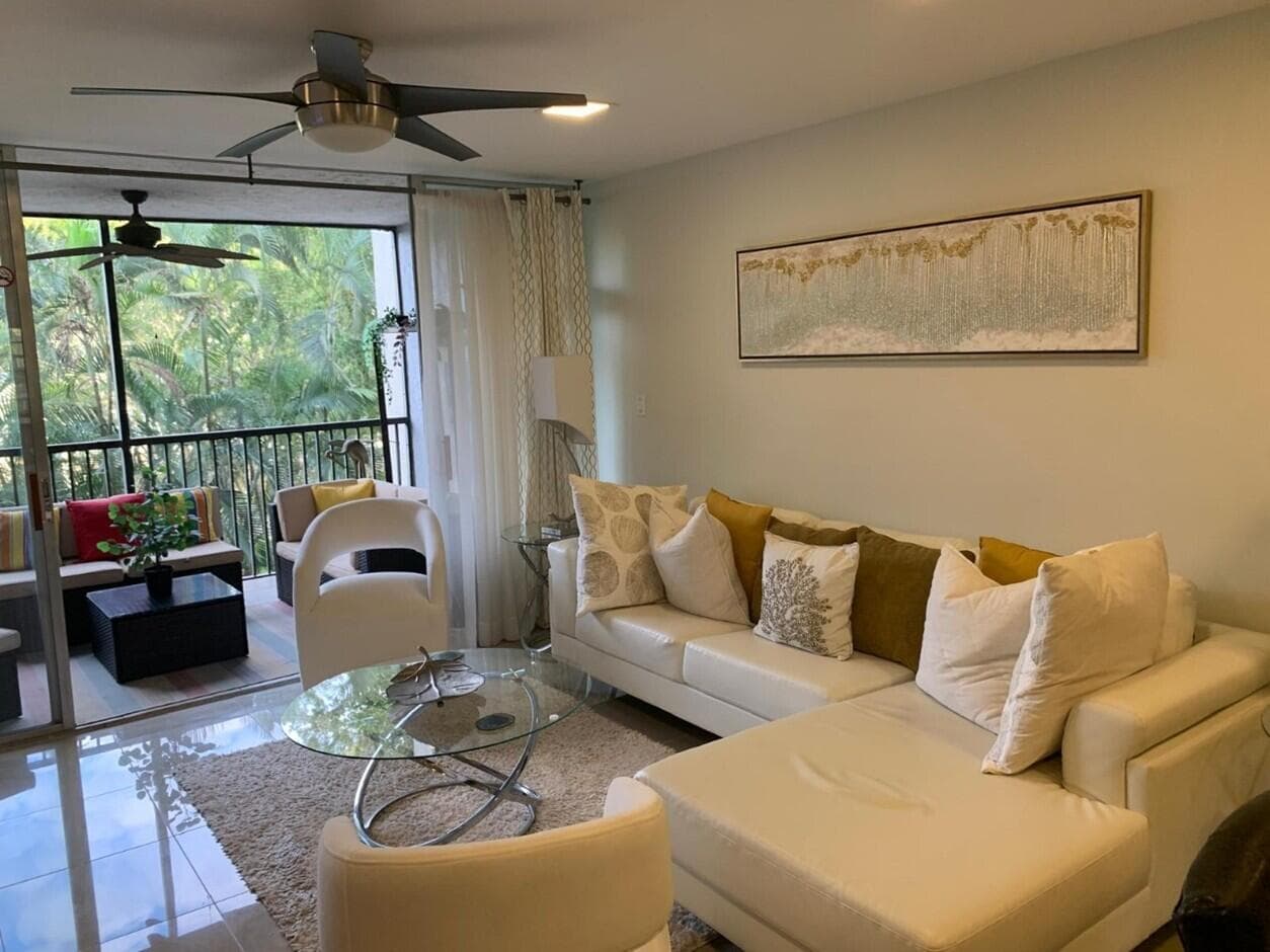 3940 Inverrary Boulevard 302, Lauderhill, FL 33319 — photo 7 of 22