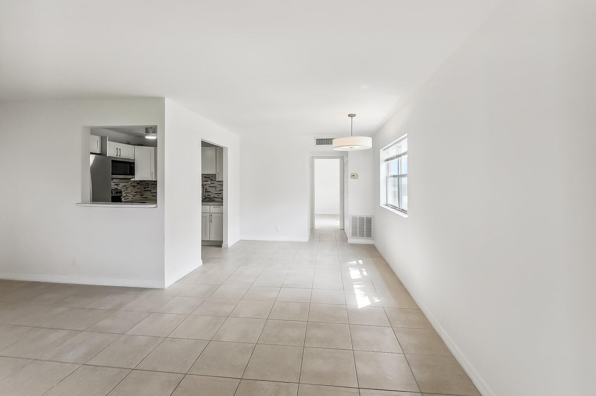 447 Saxony J Way 447-J, Delray Beach, FL 33446 — photo 5 of 26