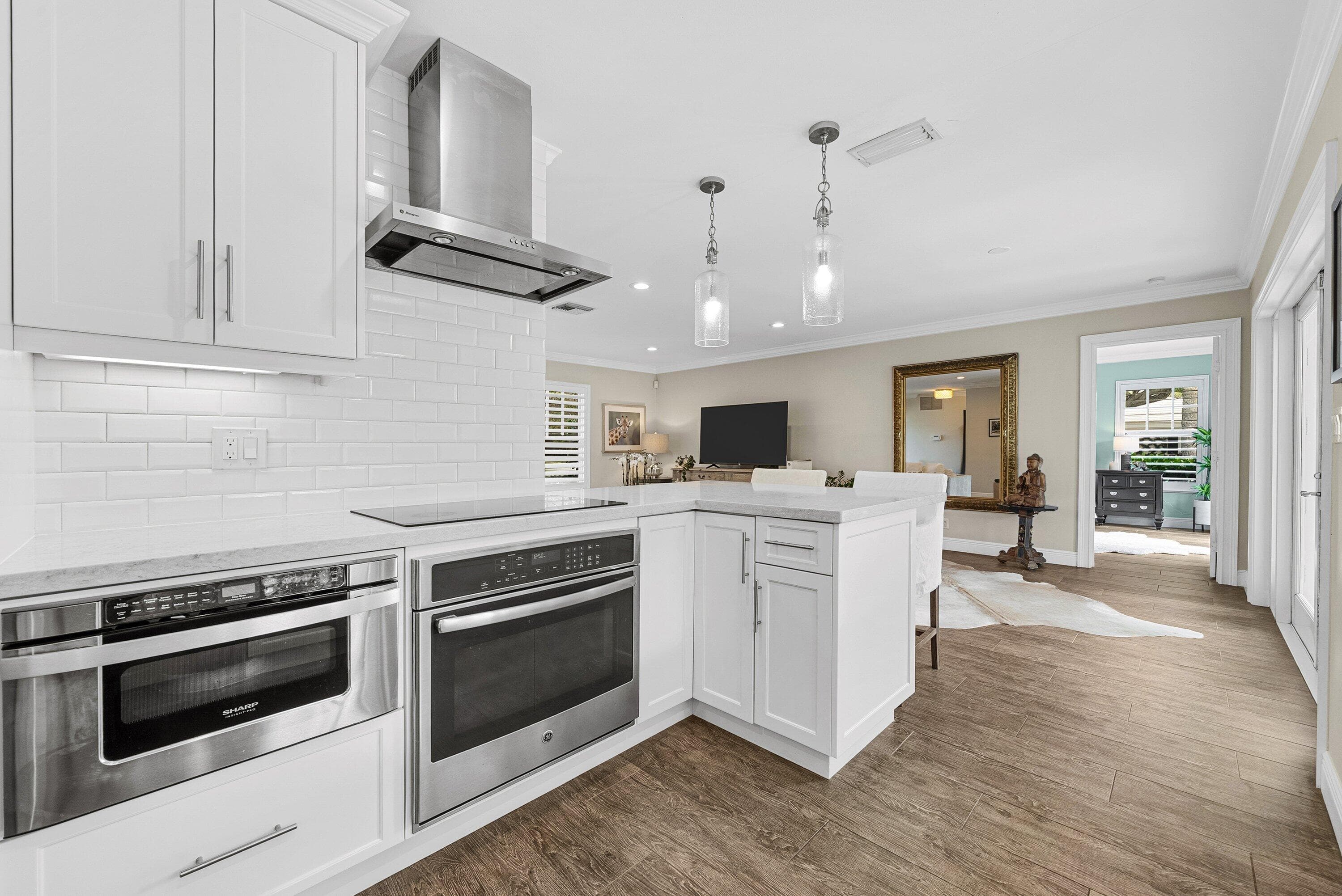 830 Tangerine Way, Gulf Stream, FL 33483 — photo 16 of 37