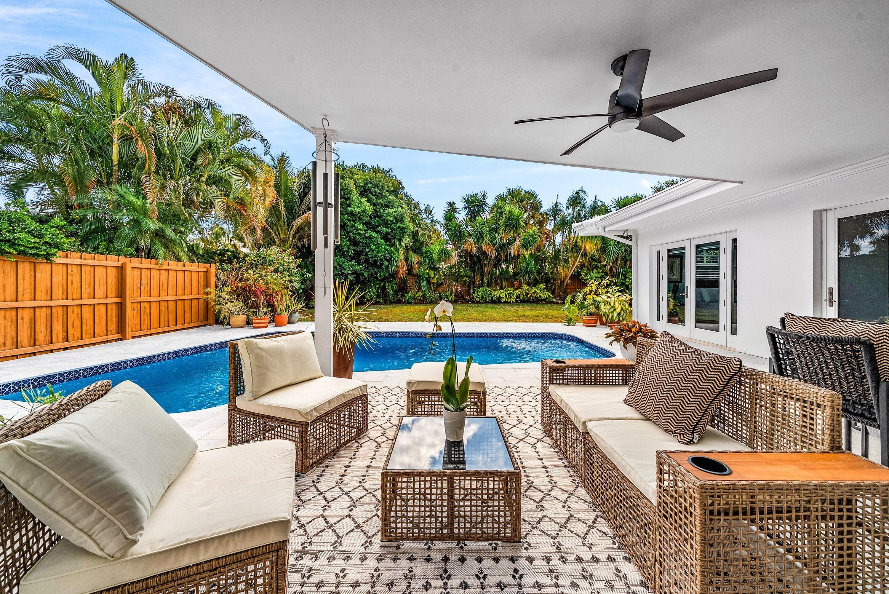 830 Tangerine Way, Gulf Stream, FL 33483 — photo 27 of 37