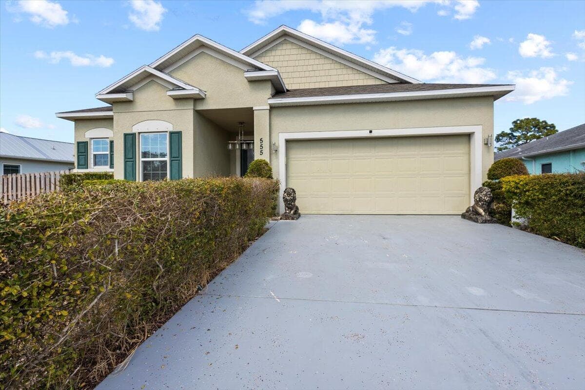 555 SW Halibut Avenue, Port St. Lucie, FL 34953 — photo 1 of 22