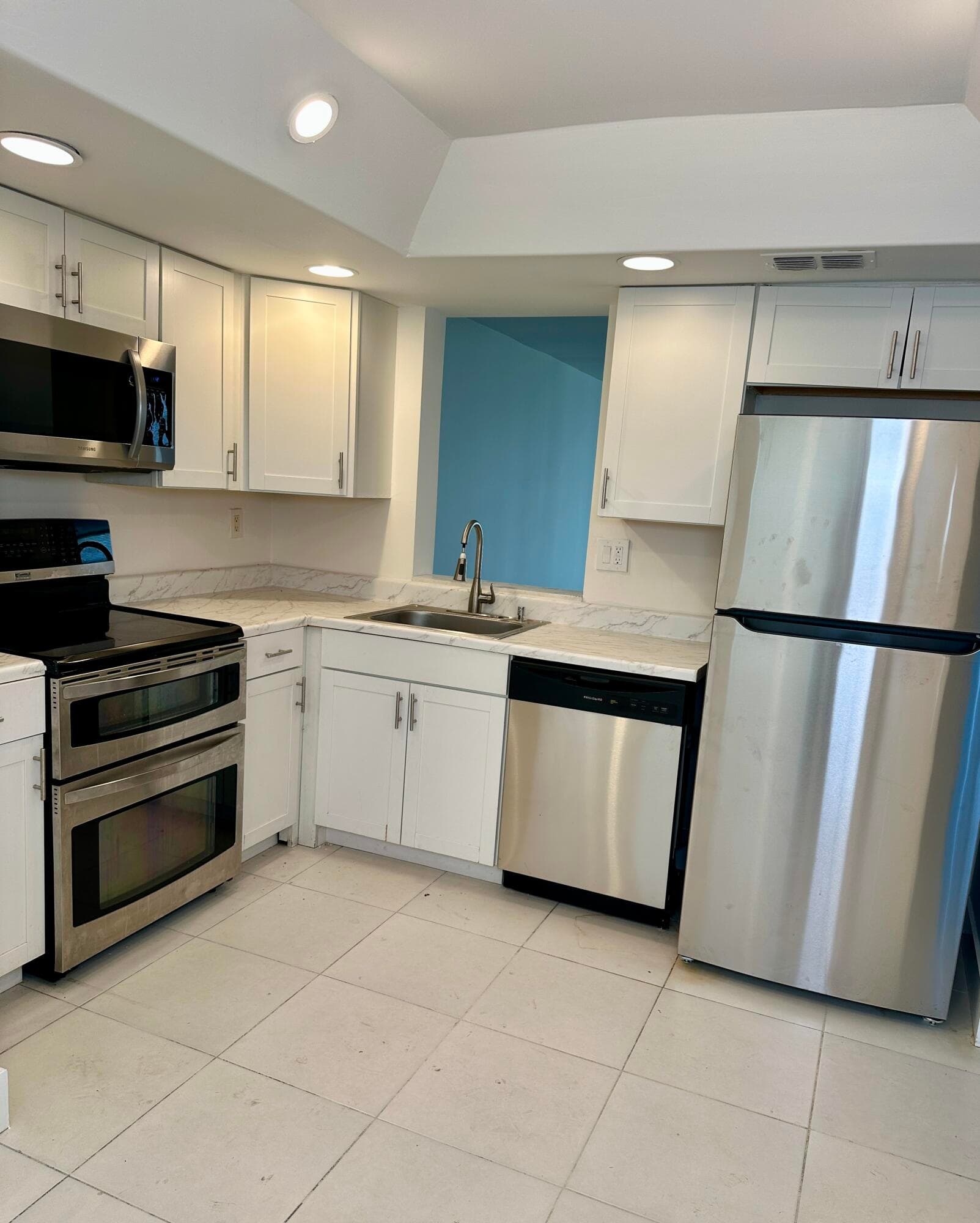 7664 NW 18th Street 208, Margate, FL 33063 — photo 2 of 31