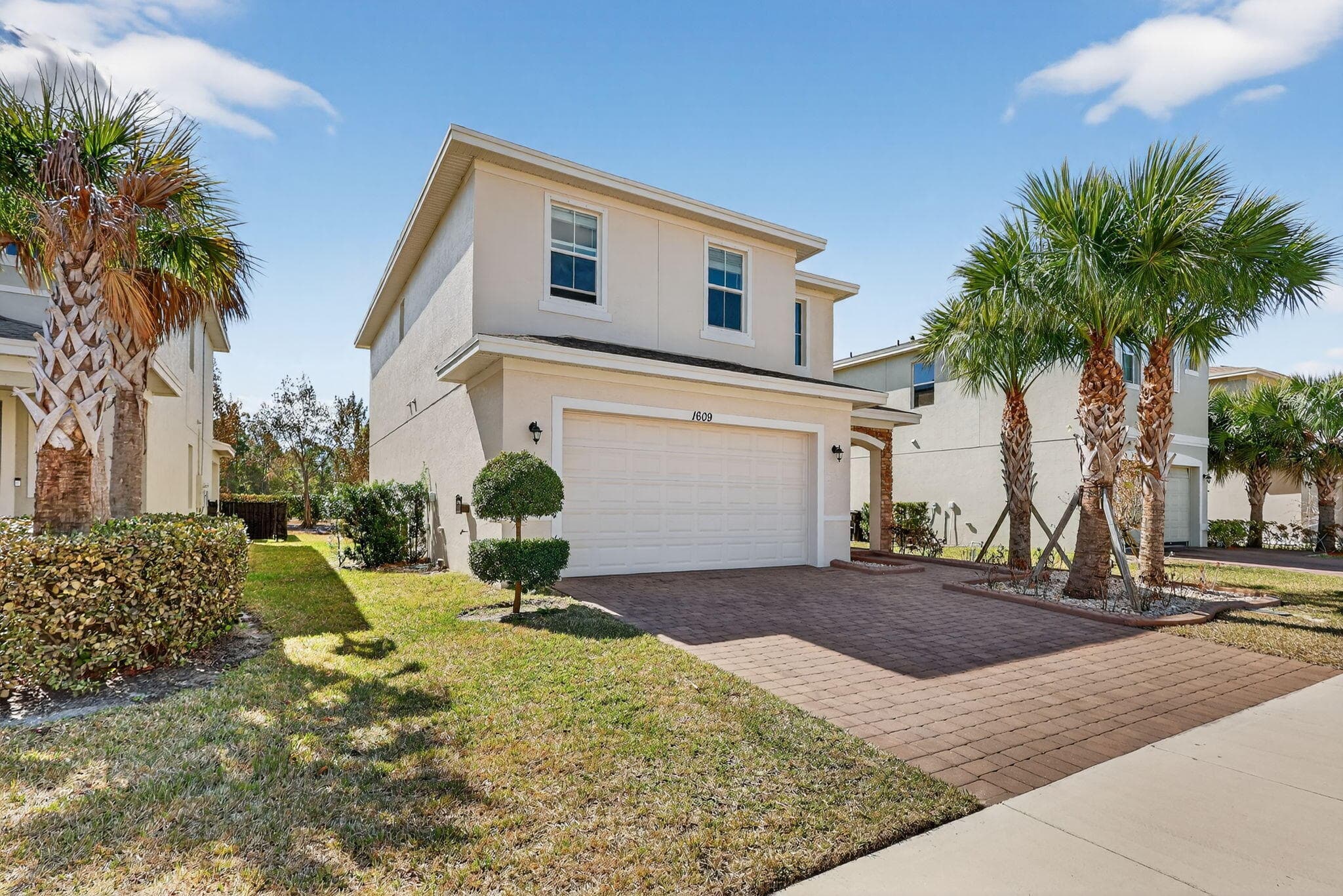 1609 NW Cataluna Cir Circle, Port St. Lucie, FL 34986 — photo 3 of 73