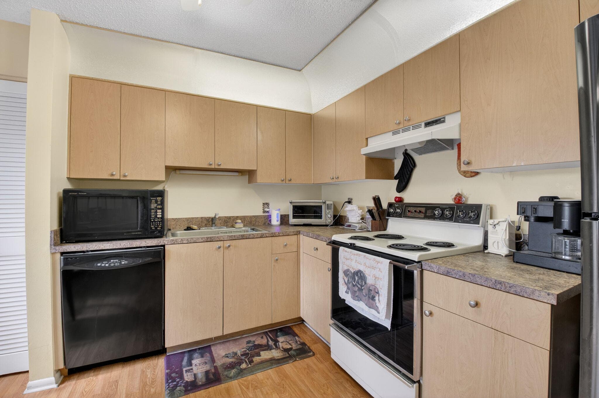 7509 Glendevon Lane 1006, Delray Beach, FL 33446 — photo 10 of 83
